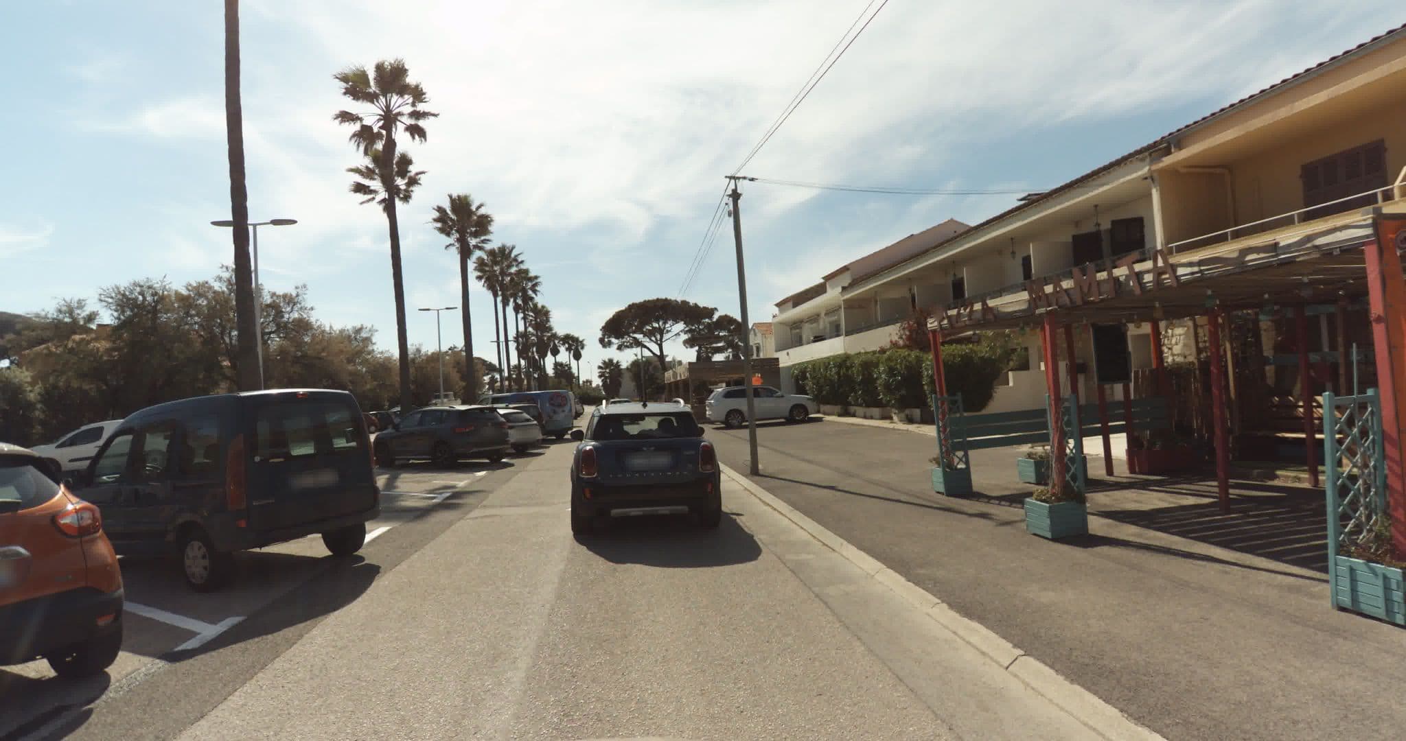 Street view near Les Mandariniers, Carqueiranne — © sogefi (CC BY-SA · Mapillary)