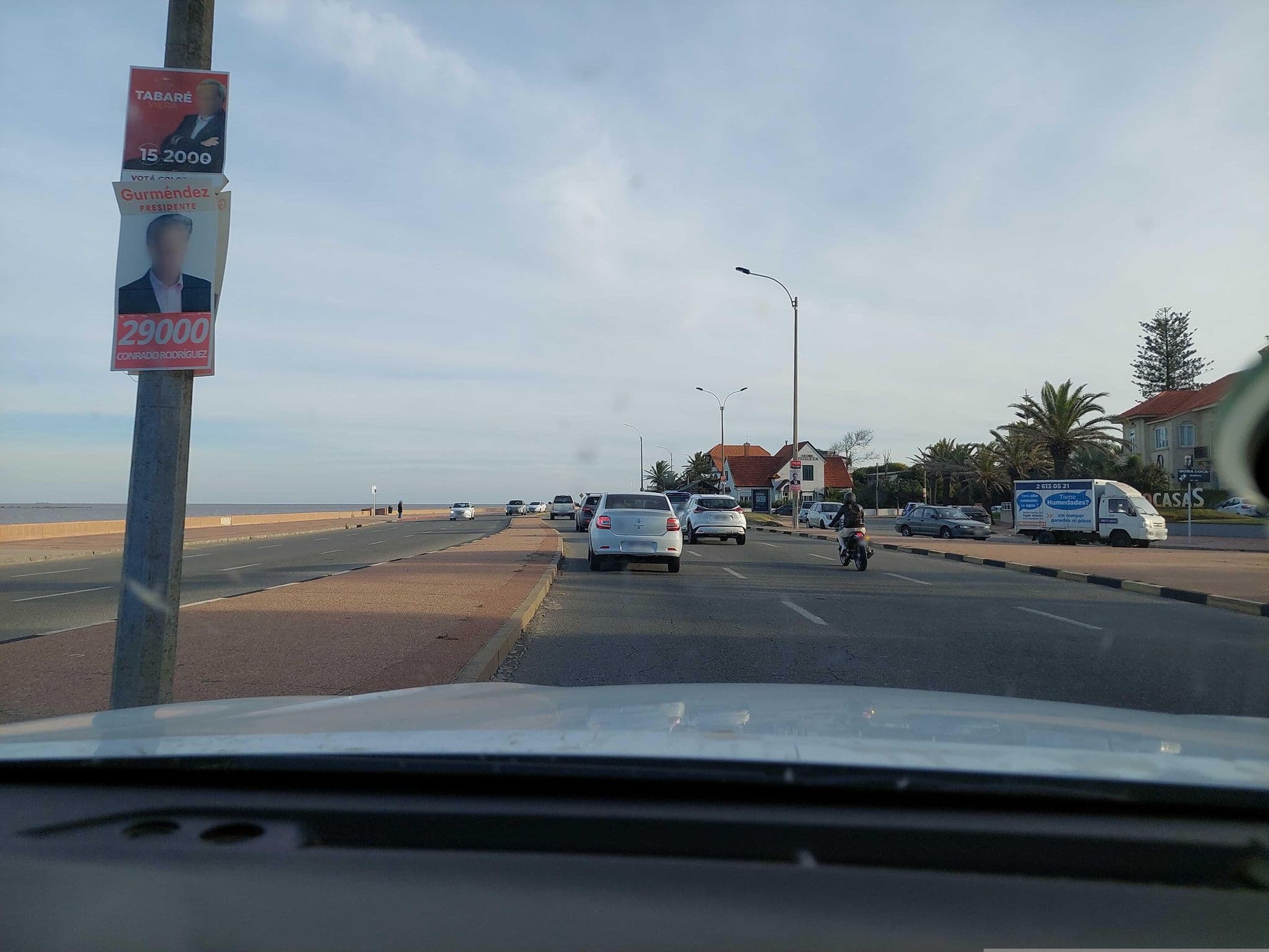 Street view near Hotel Cottage, Barra de Carrasco — © viniv (CC BY-SA · Mapillary)
