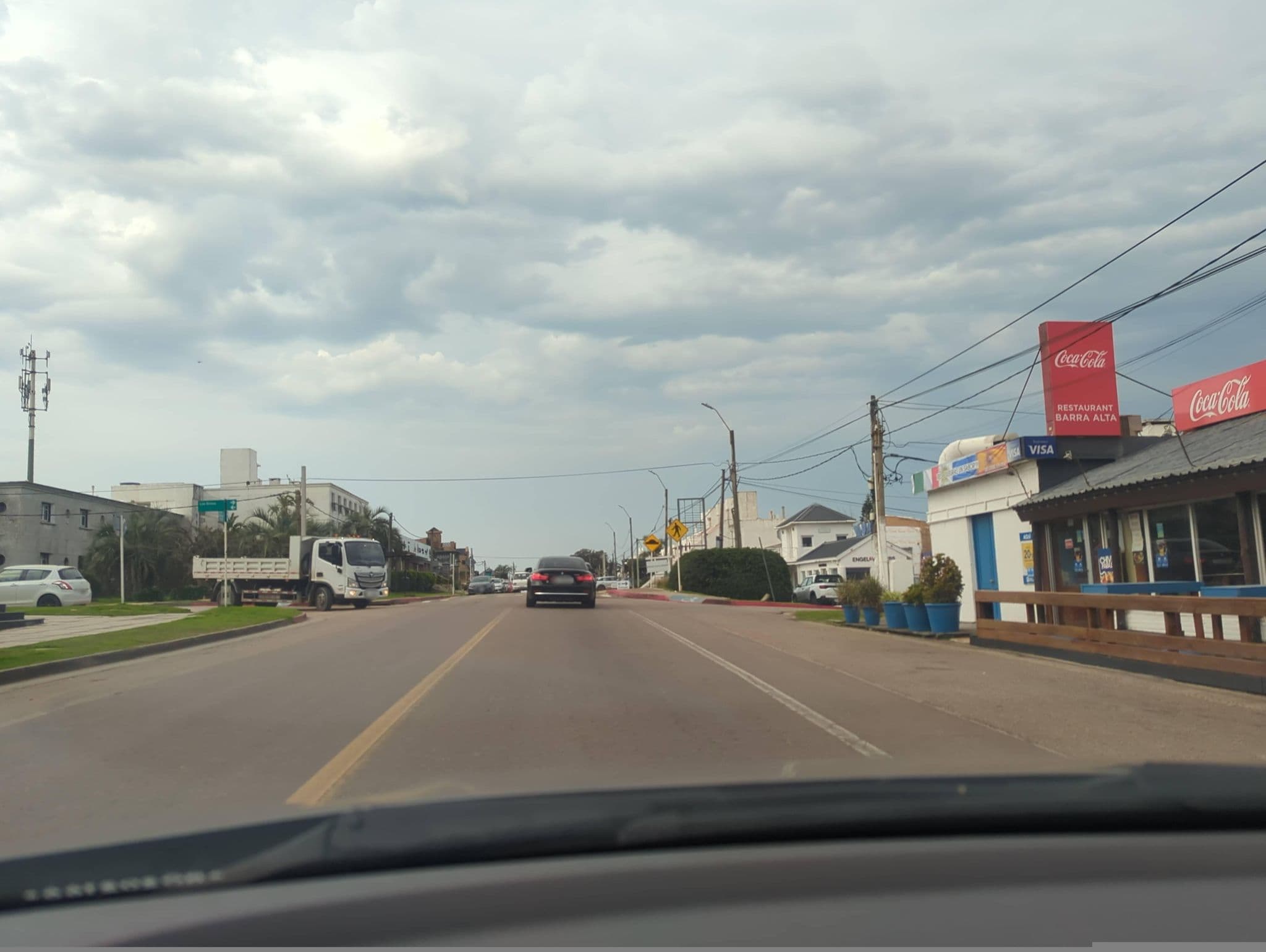 Street view near Iberia Hotel, Punta del Este — © sirgabouy (CC BY-SA · Mapillary)