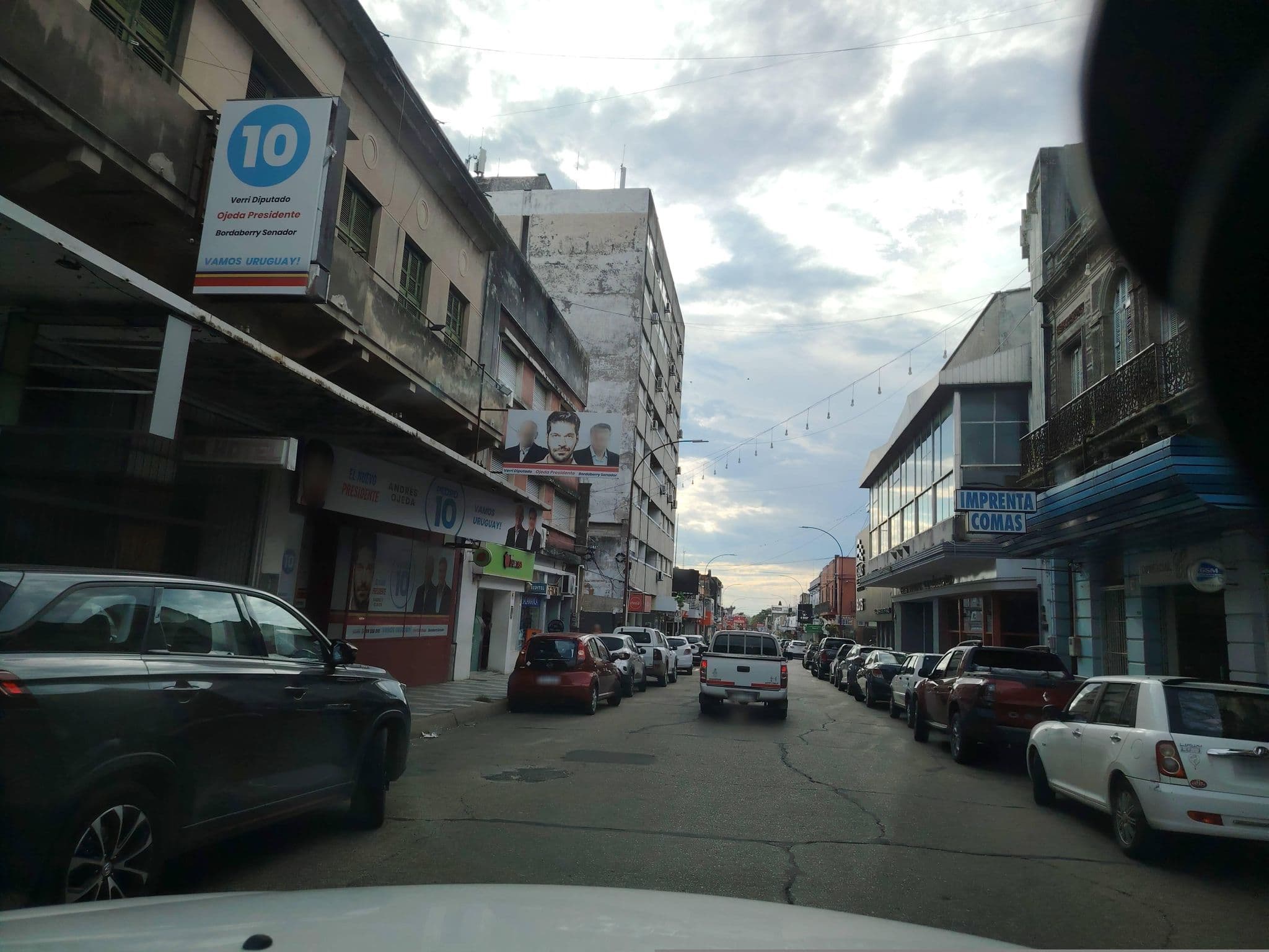 Street view near Nuevo Hotel Concordia, Paysandú — © andrcondon (CC BY-SA · Mapillary)