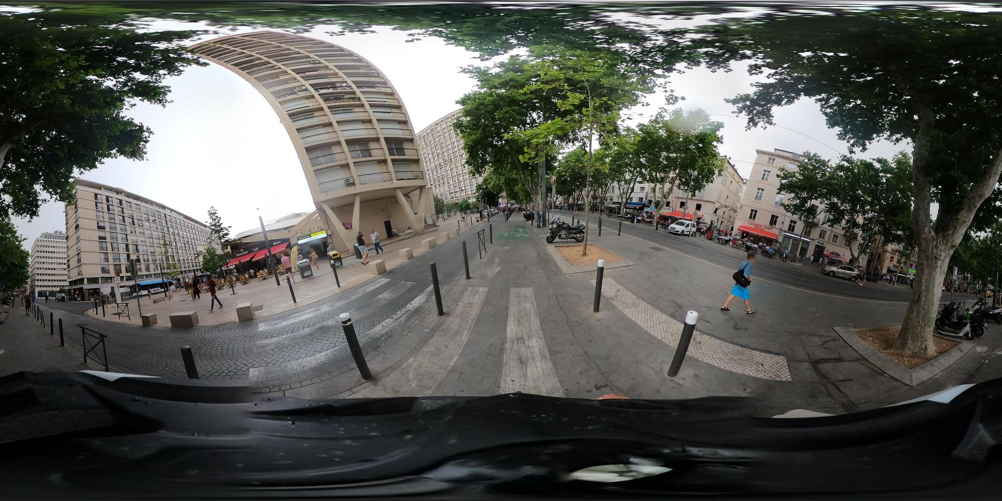Street view near Hotel Marsiho by HappyCulture, Belsunce — © simon_geovelo (CC BY-SA · Mapillary)
