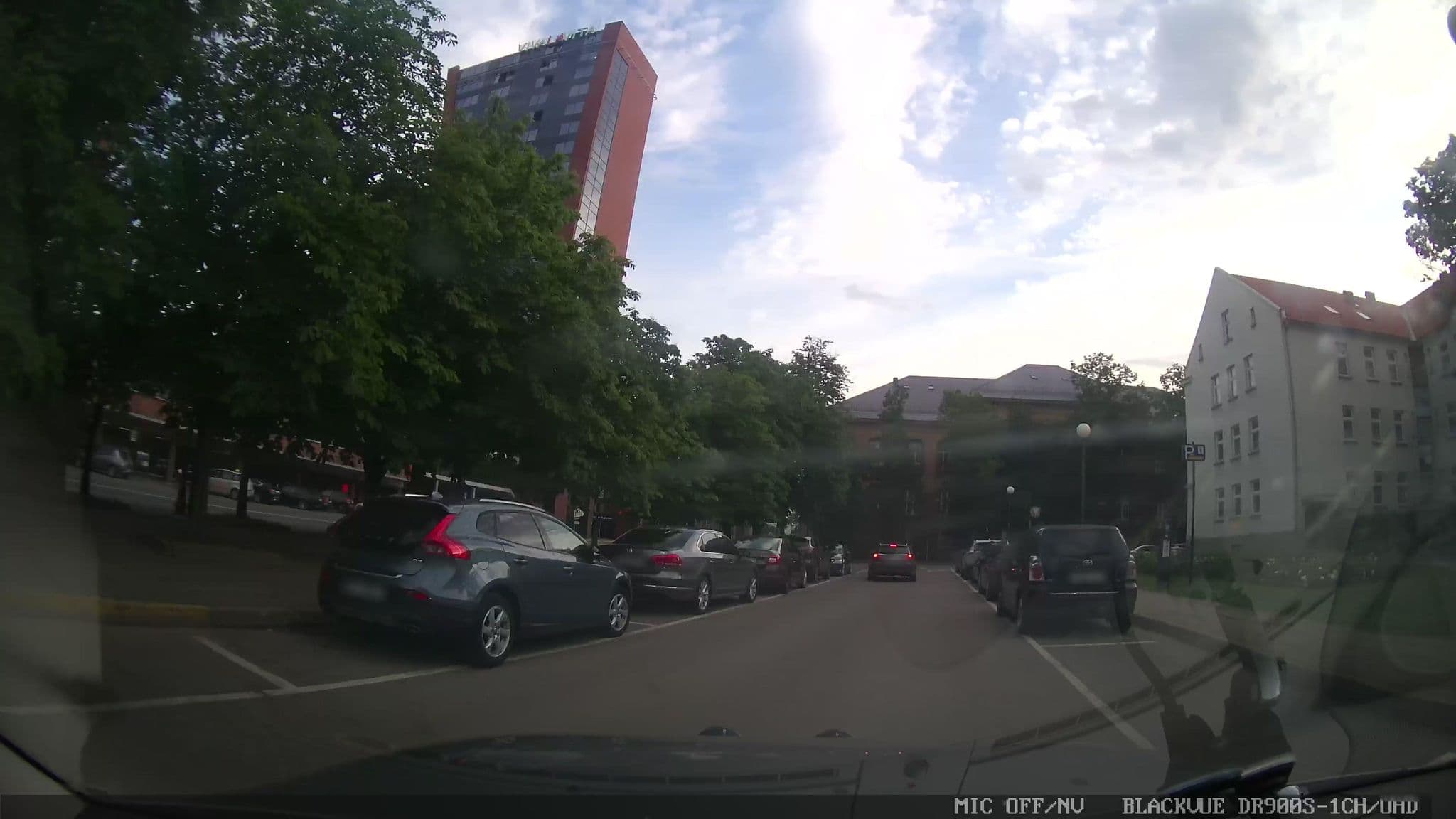 Street view near Klaipedos Viesbutis, Klaipėda — © grobin (CC BY-SA · Mapillary)