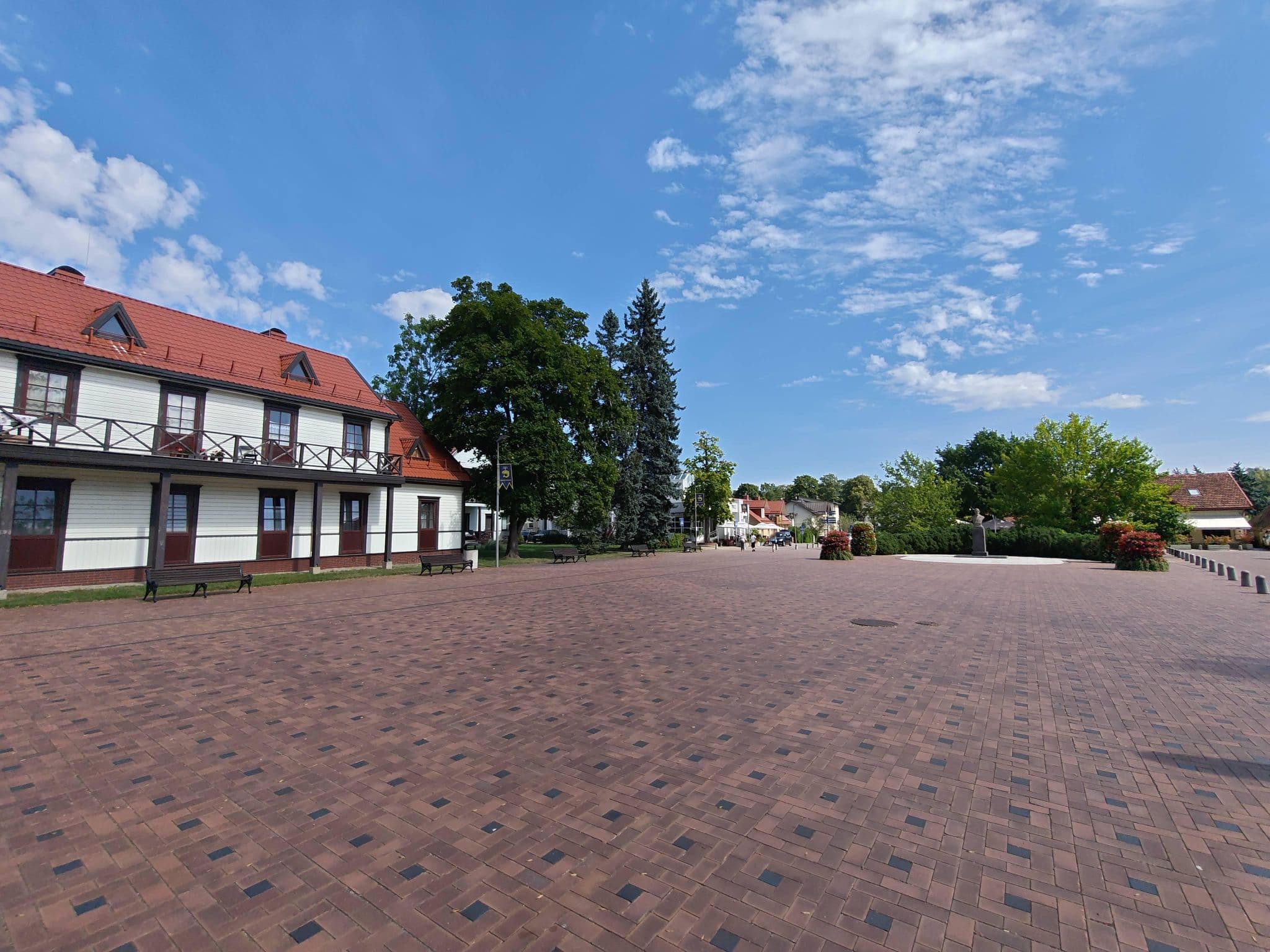 Street view near Centro apartamentai, Birštonas — © jurkis (CC BY-SA · Mapillary)