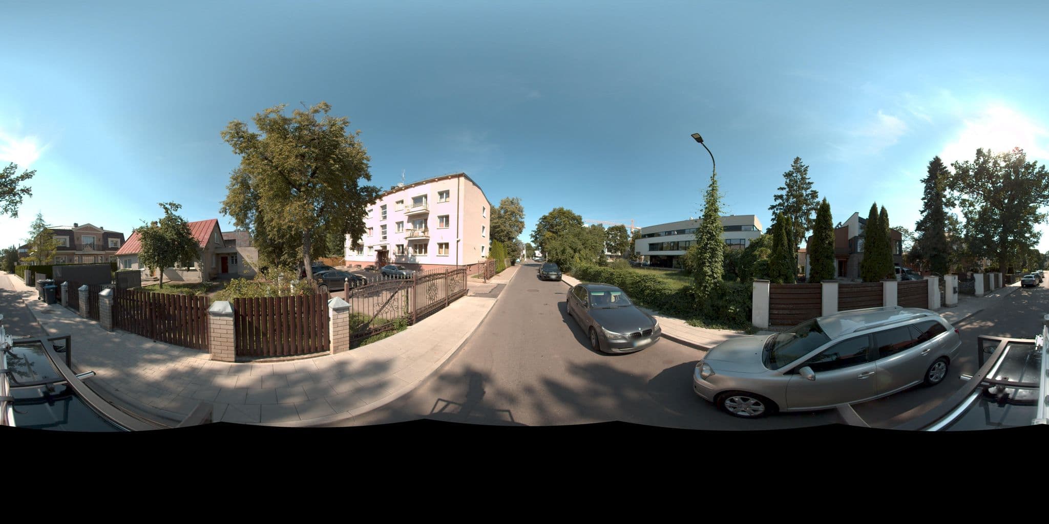 Street view near tvirtove, Šeškinė — © vms (CC BY-SA · Mapillary)