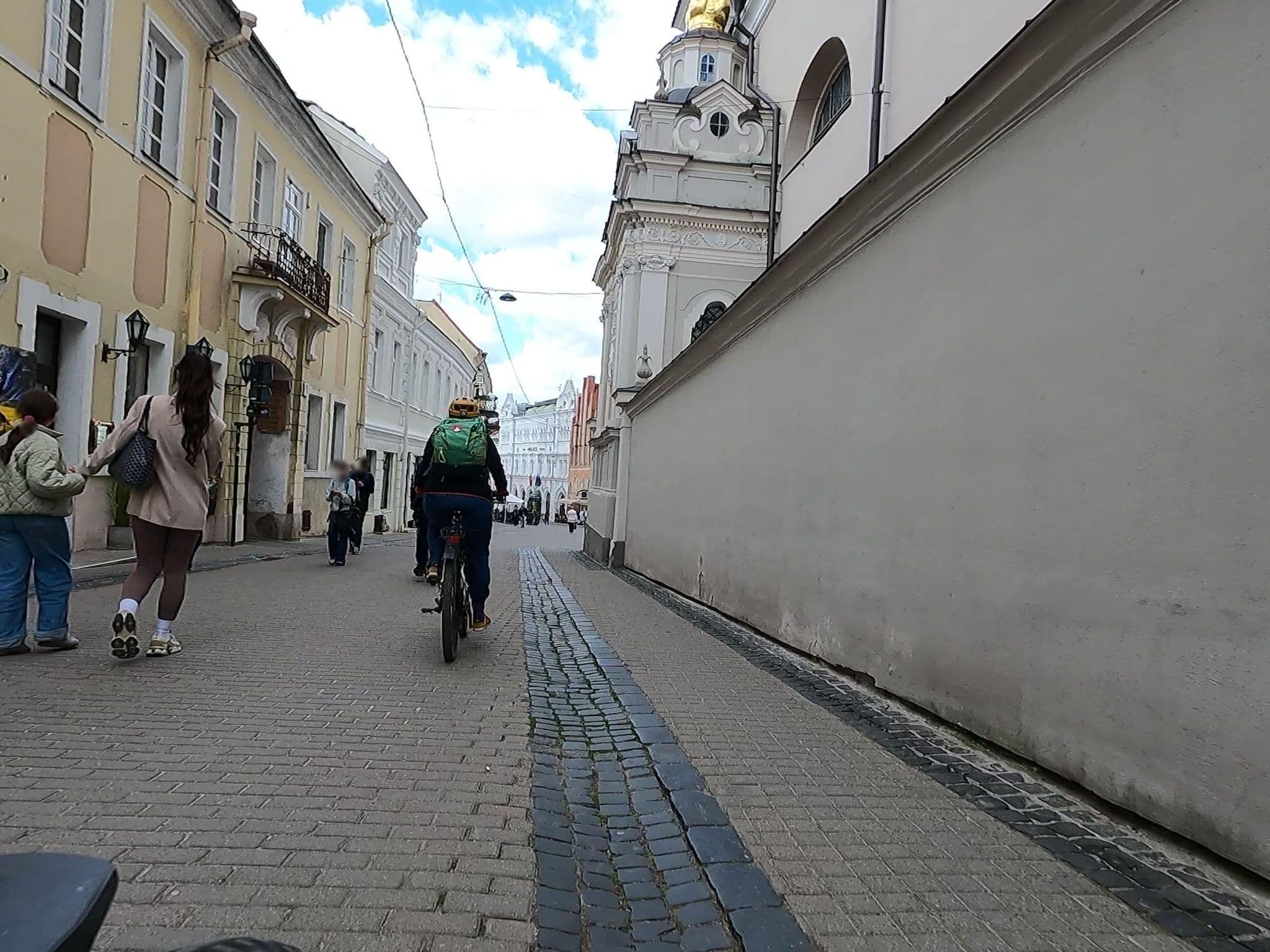 Street view near Hostelgate, Naujininkai — © voyage-hors-saison (CC BY-SA · Mapillary)
