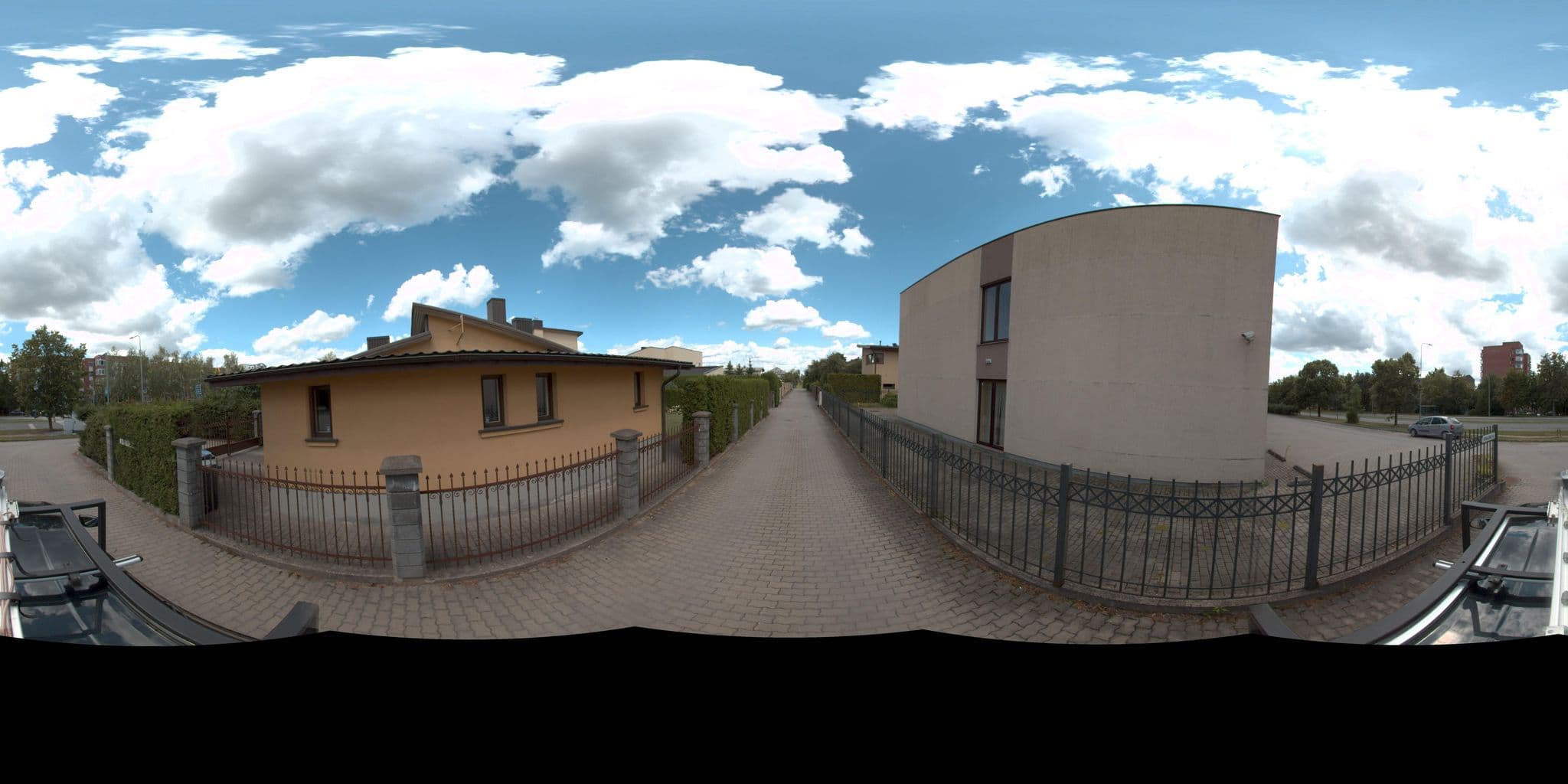 Street view near Hotel Goda, Fabijoniškės — © vms (CC BY-SA · Mapillary)