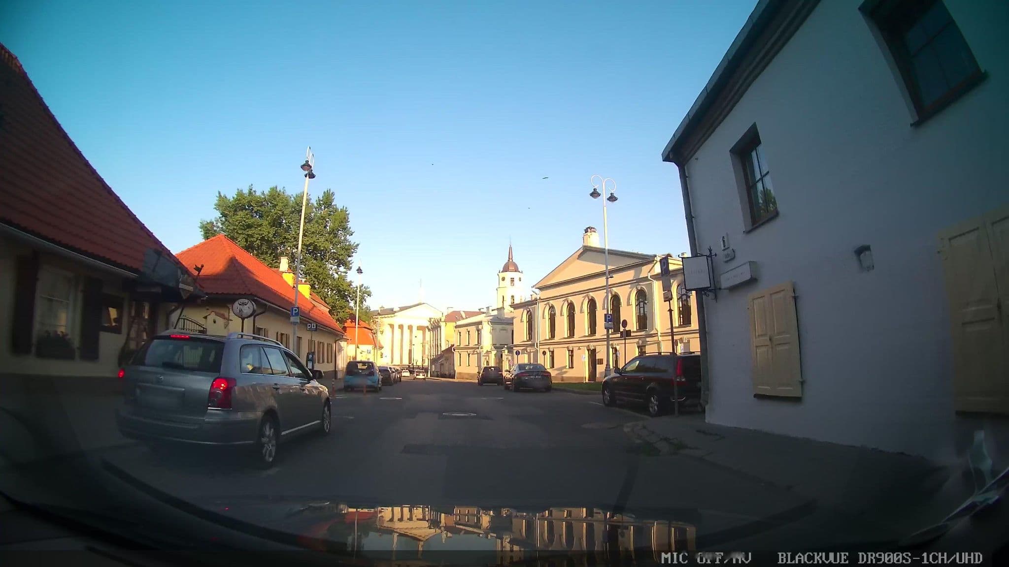 Street view near Dvaras Manor House Hotel Vilnius, Vilnius — © grobin (CC BY-SA · Mapillary)