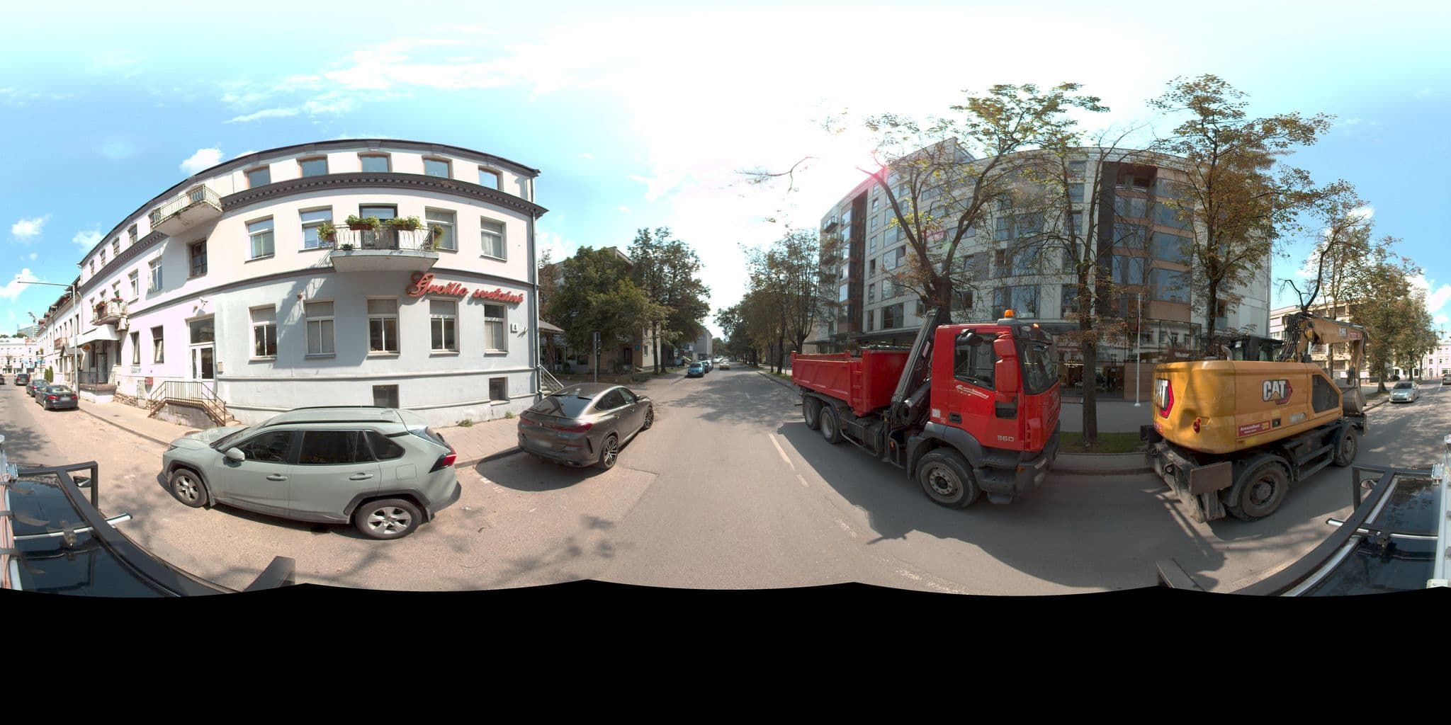Street view near Emi Apartment, Vilnius — © vms (CC BY-SA · Mapillary)