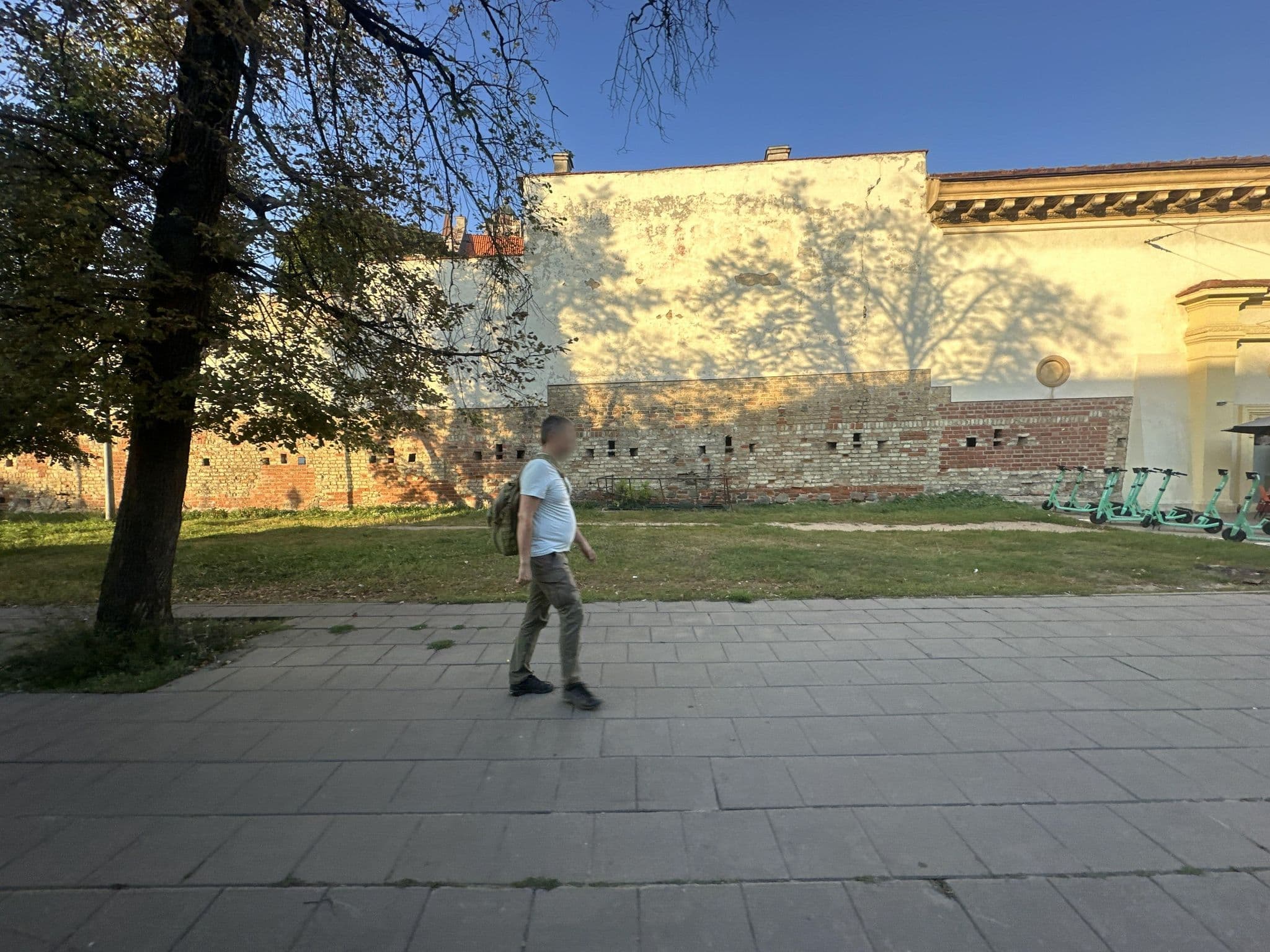 Street view near Rūdninkų vartai, Naujamiestis — © quickness805 (CC BY-SA · Mapillary)