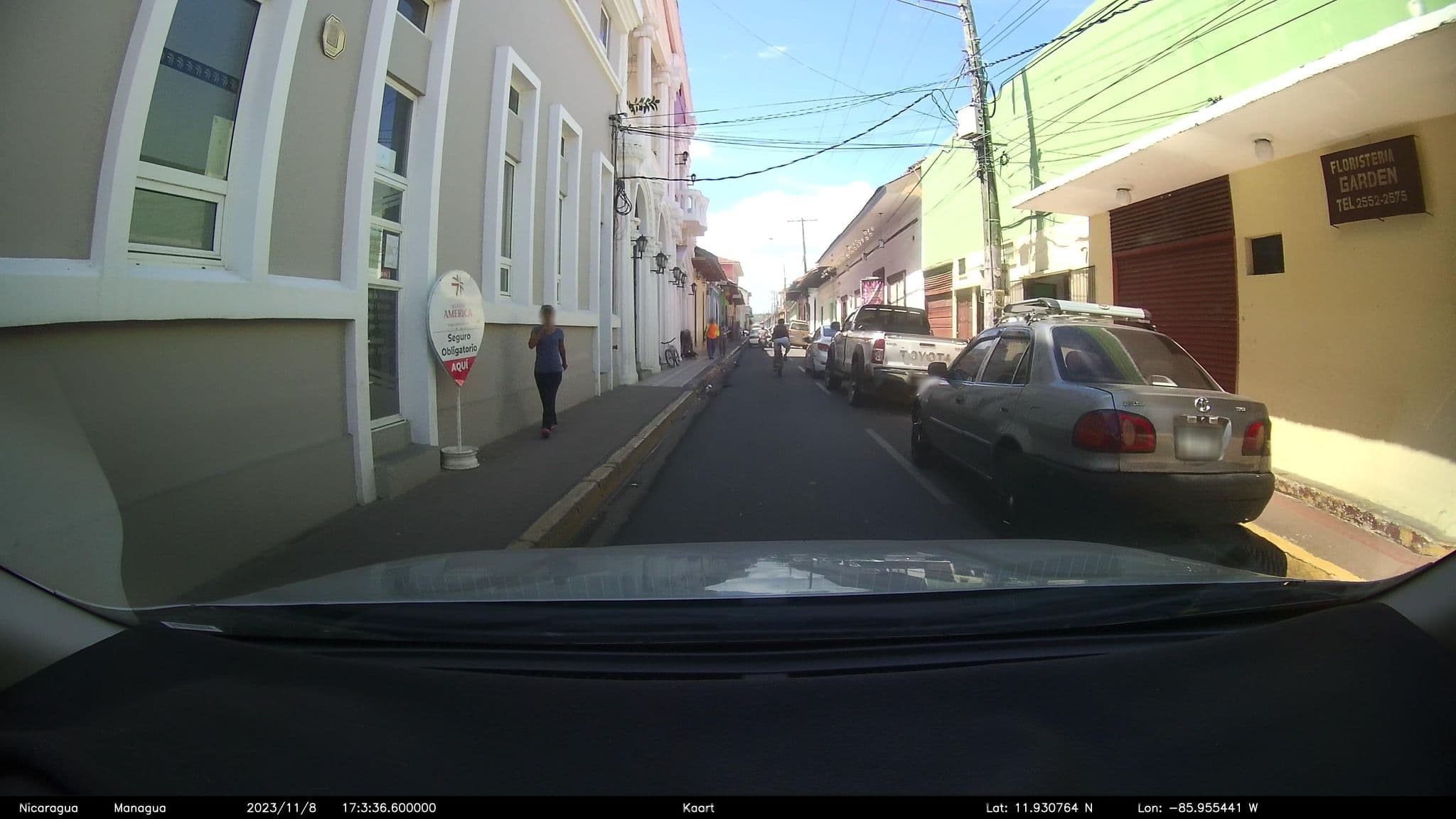 Street view near El club, Granada — © kaart_2 (CC BY-SA · Mapillary)