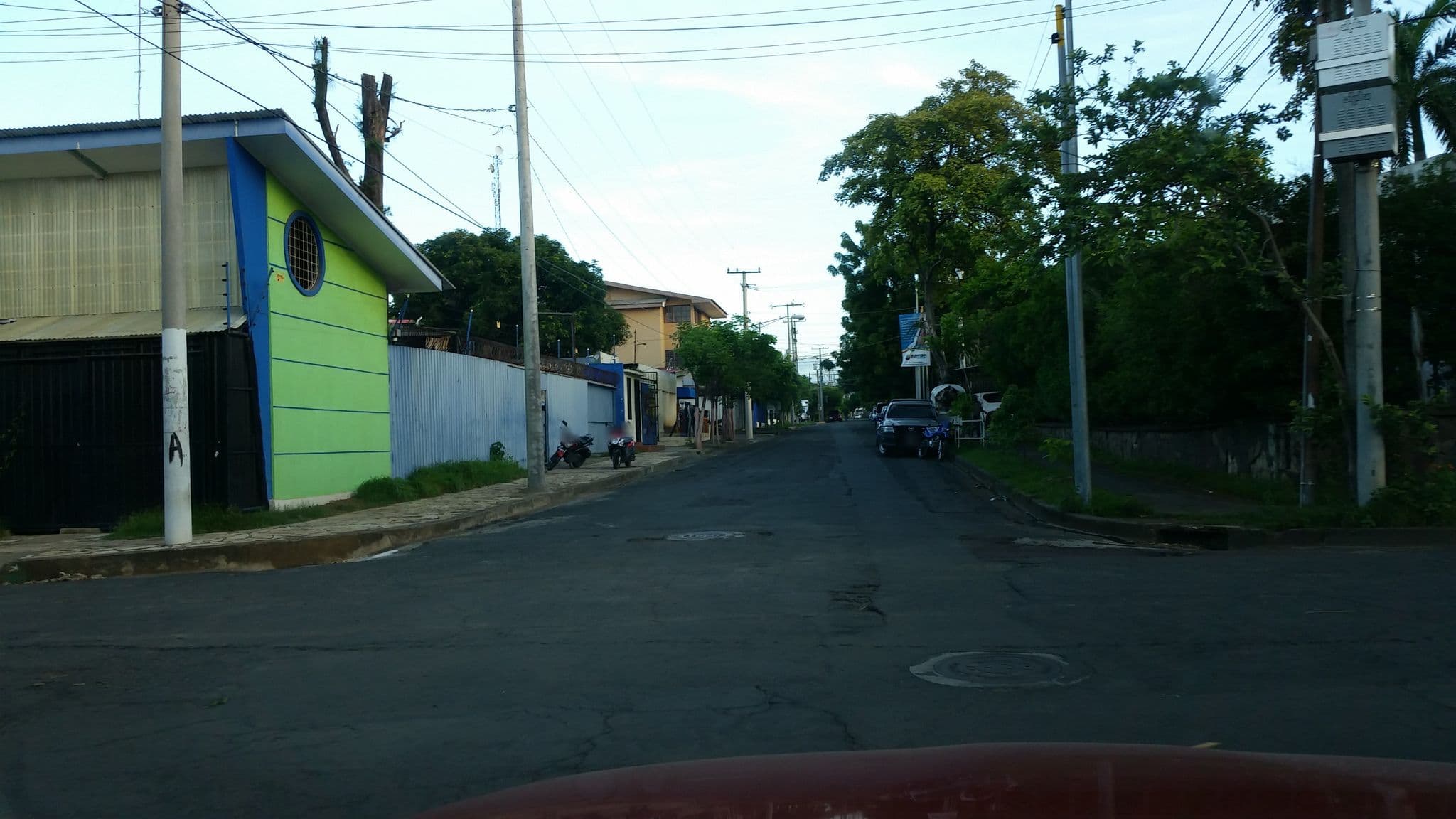 Street view near Hotel Torre Blanca, Managua — © jaakkoh (CC BY-SA · Mapillary)