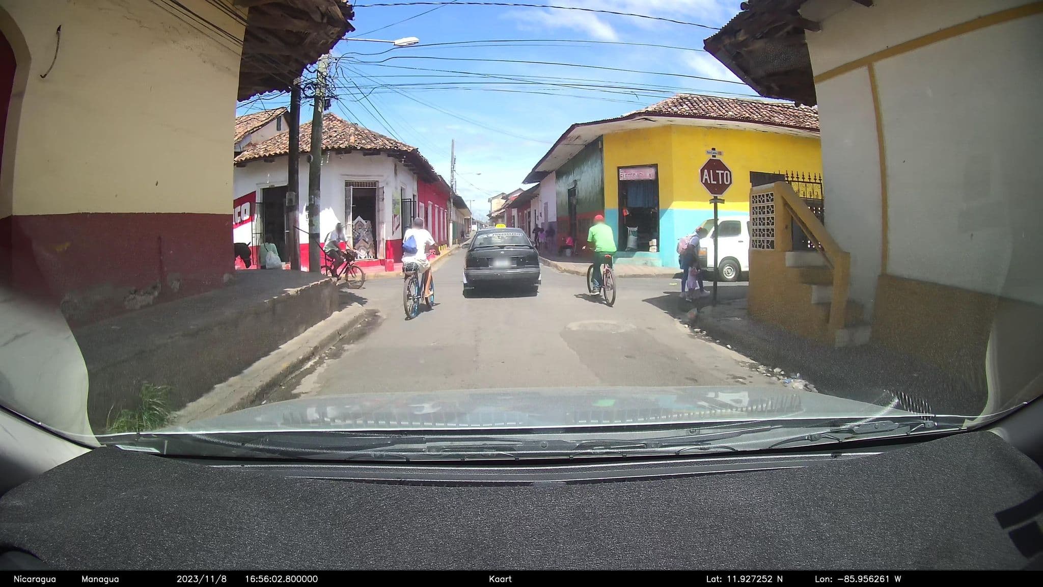Street view near Fullmoon Hotel, Granada — © kaart_2 (CC BY-SA · Mapillary)