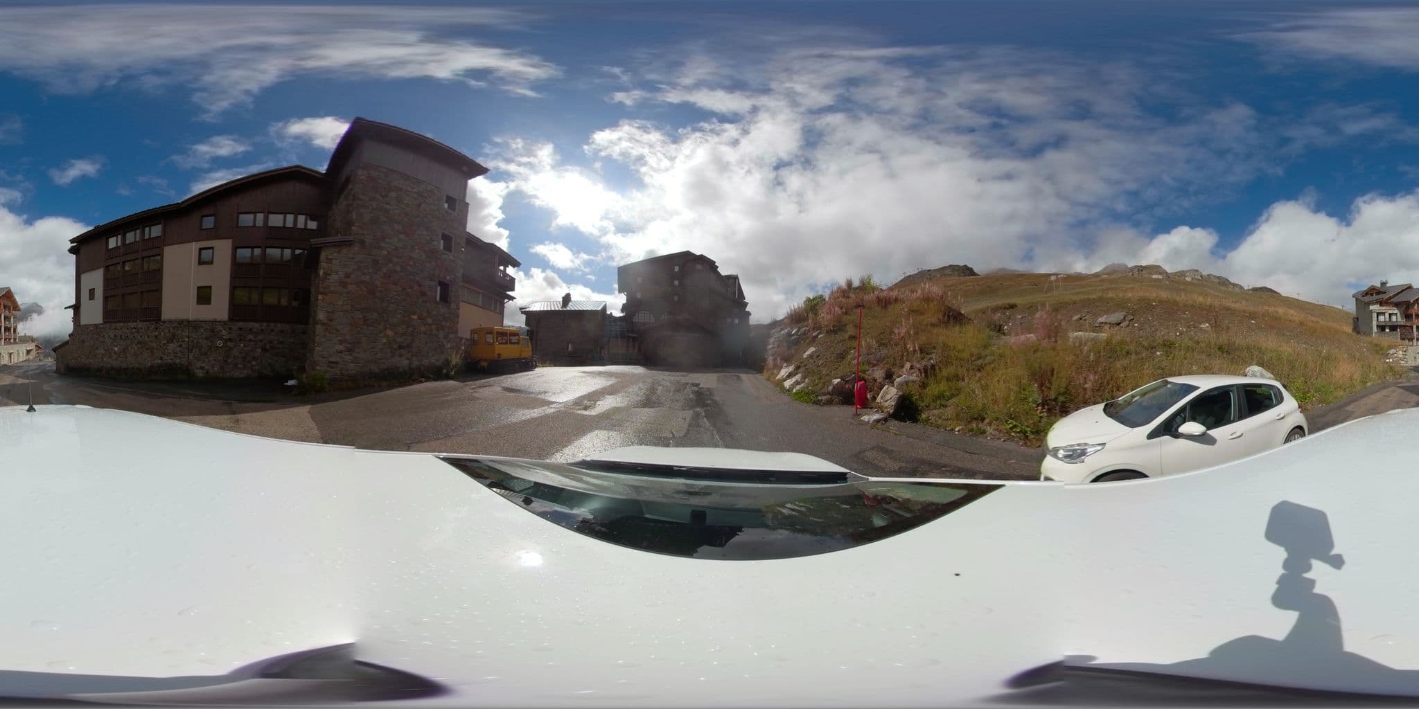 Street view near Hôtel Village Montana, Tignes — © serfim_cit_y (CC BY-SA · Mapillary)