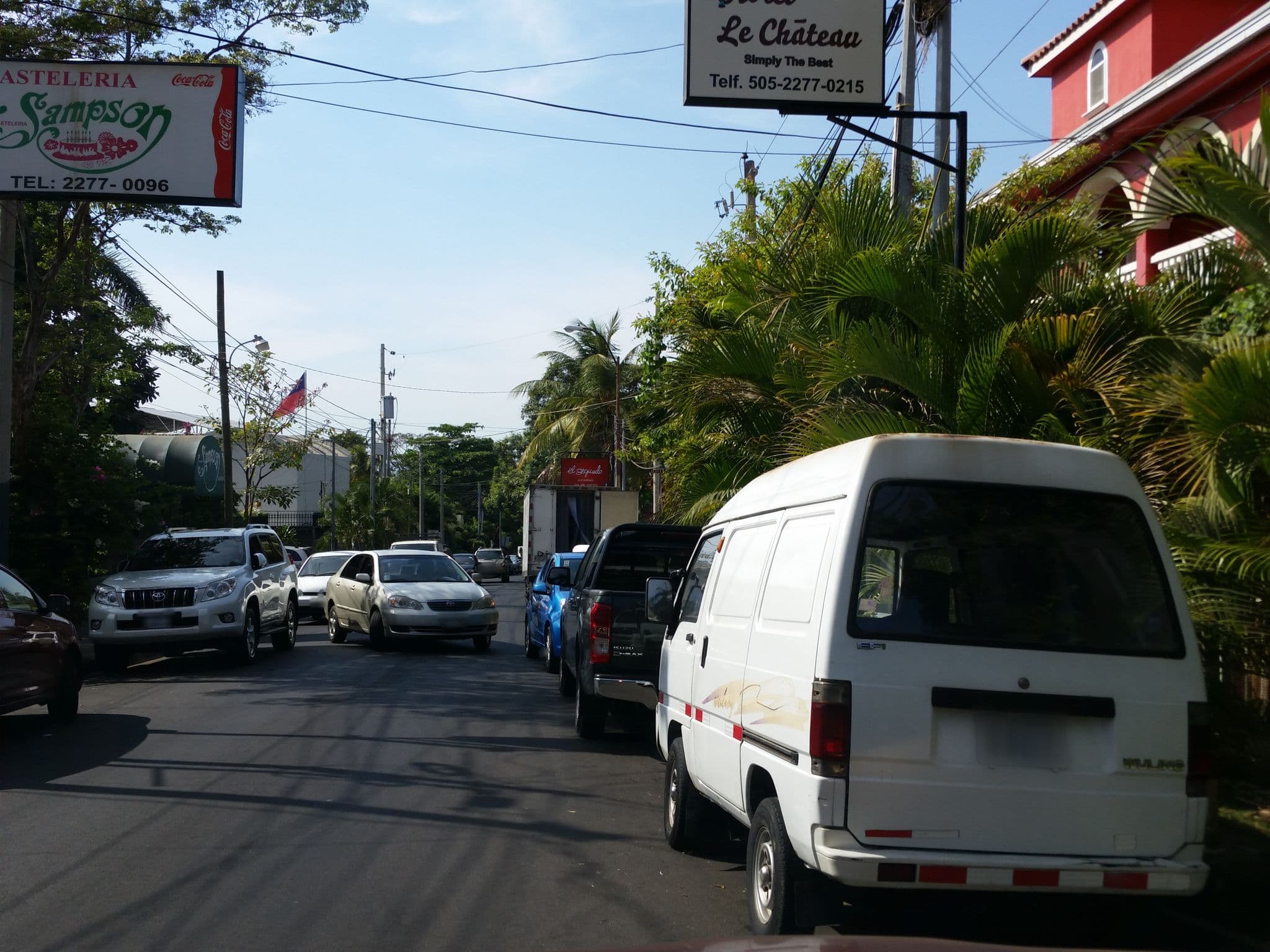 Street view near Le Chateau, Managua — © jaakkoh (CC BY-SA · Mapillary)