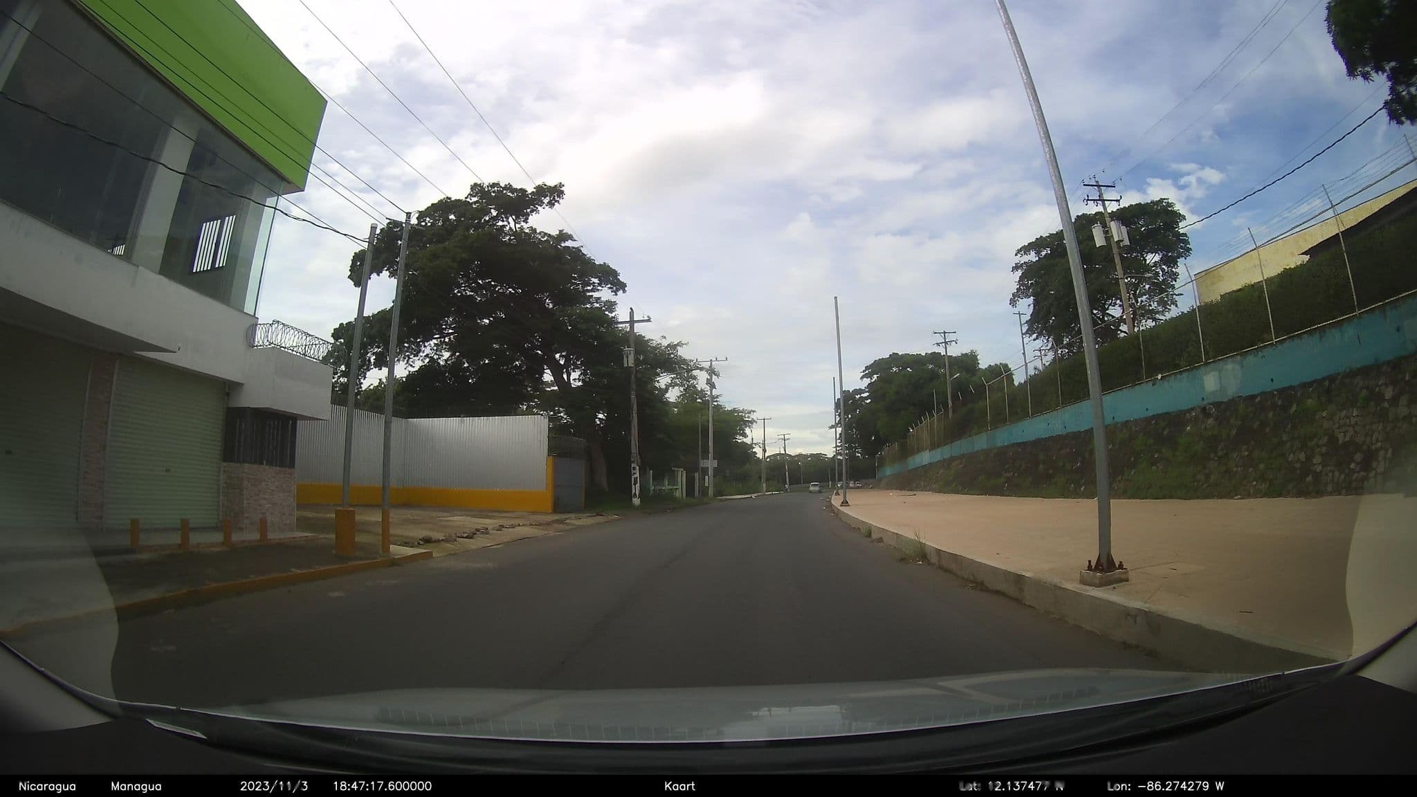 Street view near Autohotel Nyx, Managua — © kaart_2 (CC BY-SA · Mapillary)