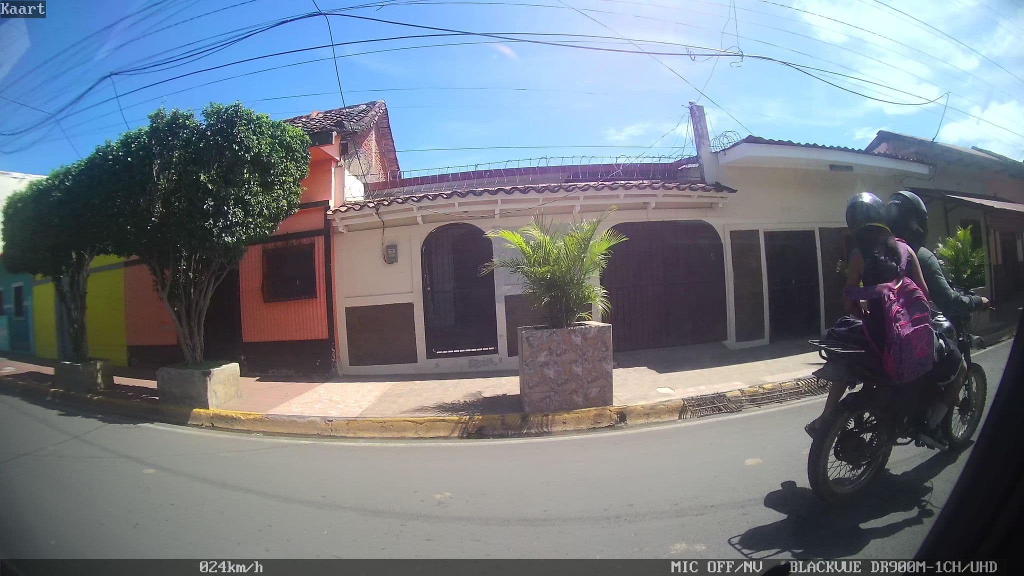 Street view near Hotel Económico, Granada — © kaart_4 (CC BY-SA · Mapillary)
