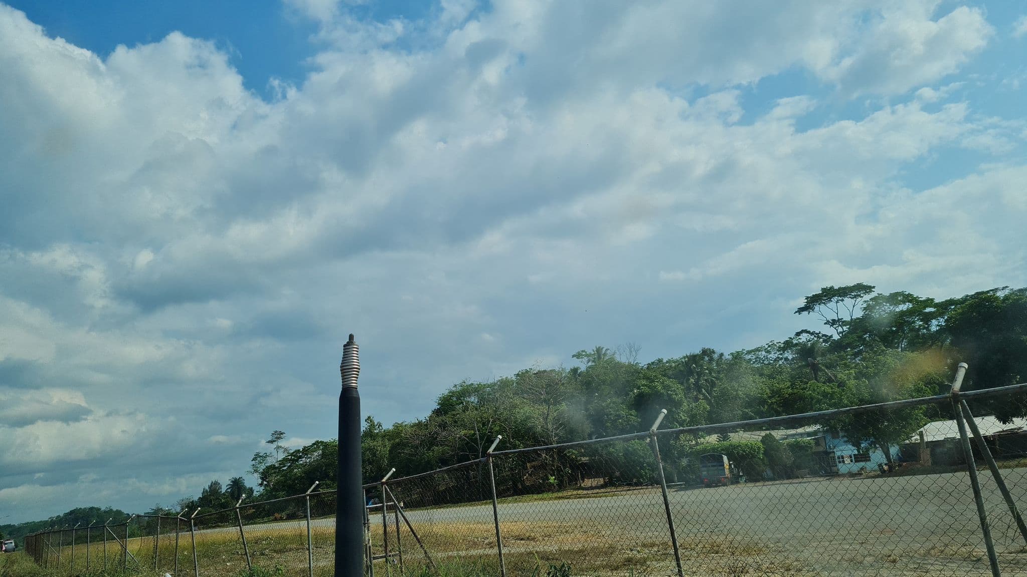 Street view near Hotel Kaoba, Siuna — © carlos_gis (CC BY-SA · Mapillary)