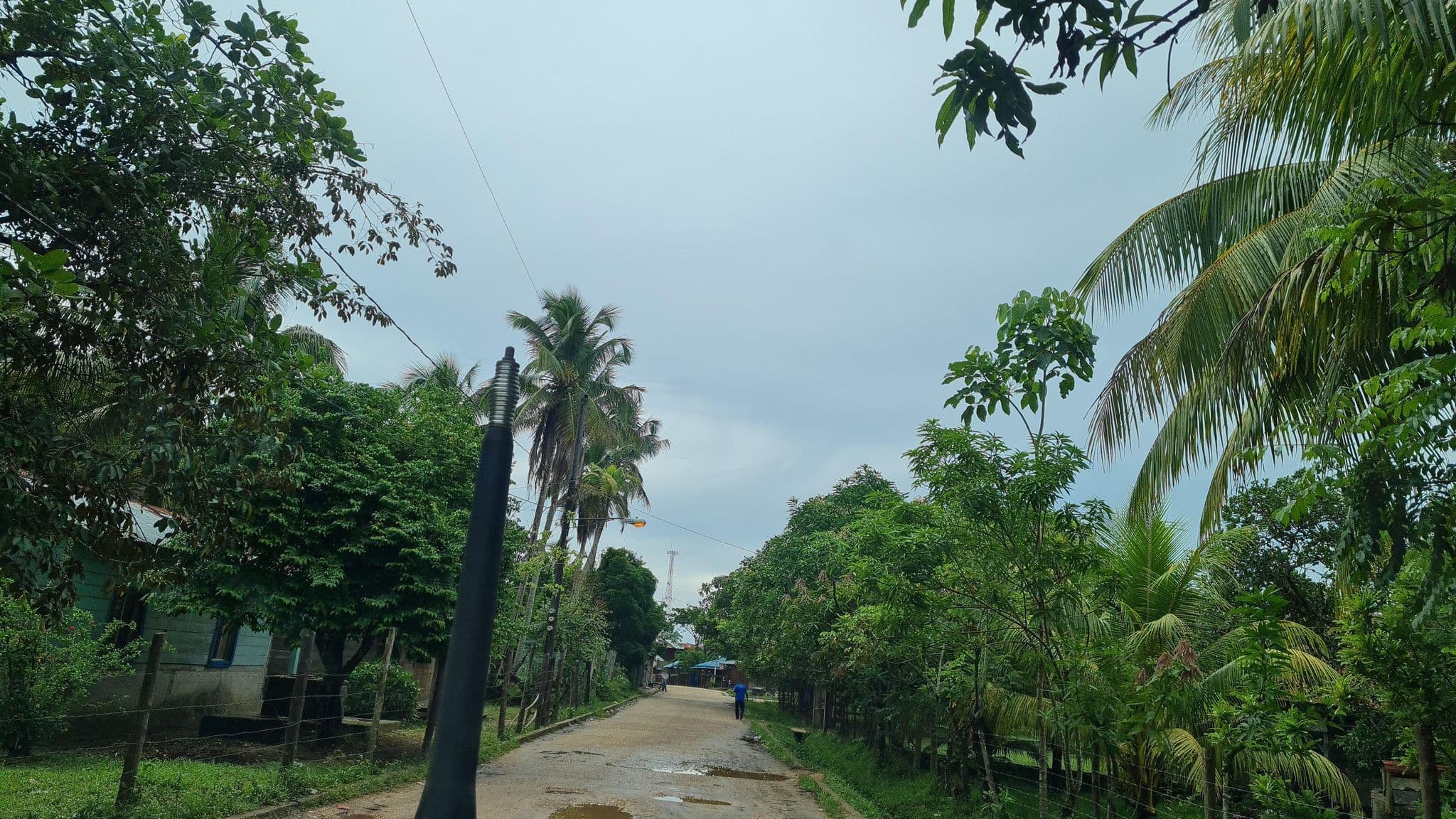 Street view near Hotel Rosse, Waspán — © carlos_gis (CC BY-SA · Mapillary)