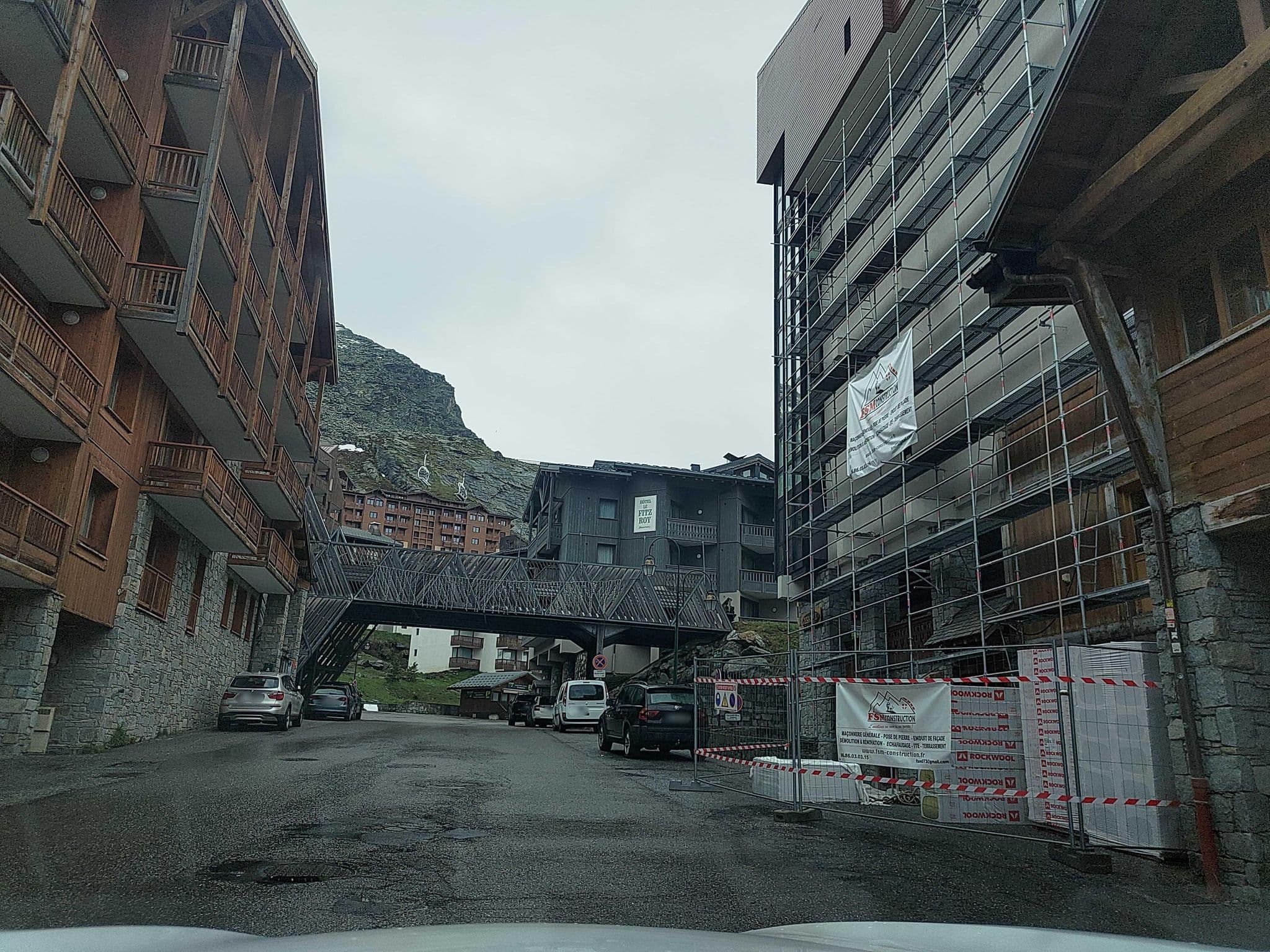 Street view near La Roche Blanche, Val Thorens