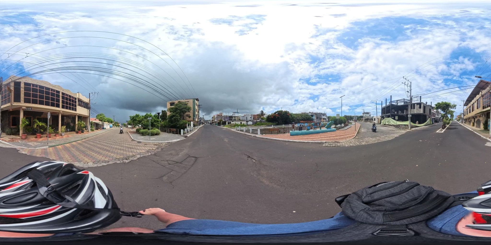 Street view near Galapagos Planet Hotel, Puerto Baquerizo Moreno — © niallain (CC BY-SA · Mapillary)
