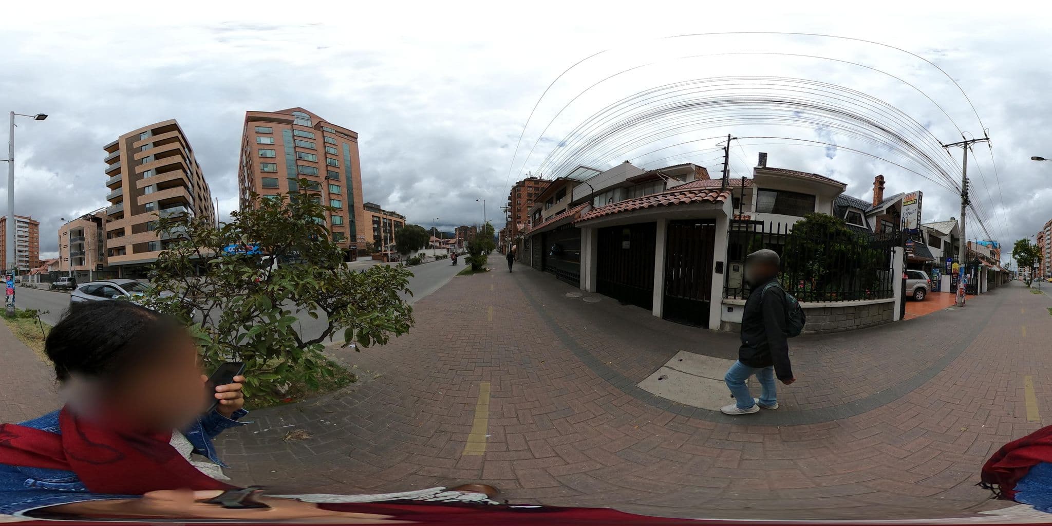 Street view near Hosteria El Carmelo, Cuenca — © camcam23 (CC BY-SA · Mapillary)