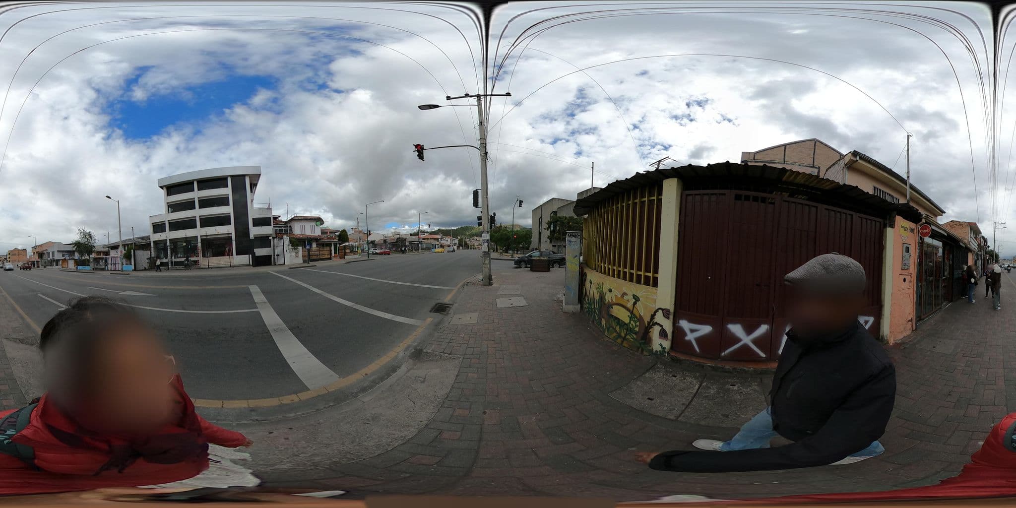 Street view near Hostel Alternative, Cuenca — © camcam23 (CC BY-SA · Mapillary)