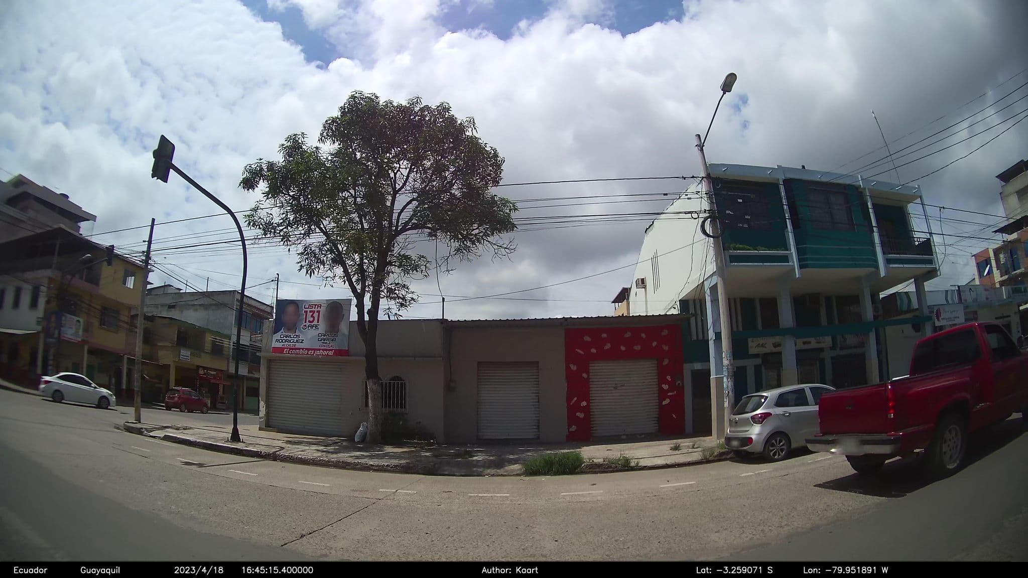 Street view near Hotel New York, Machala — © kaart_2 (CC BY-SA · Mapillary)