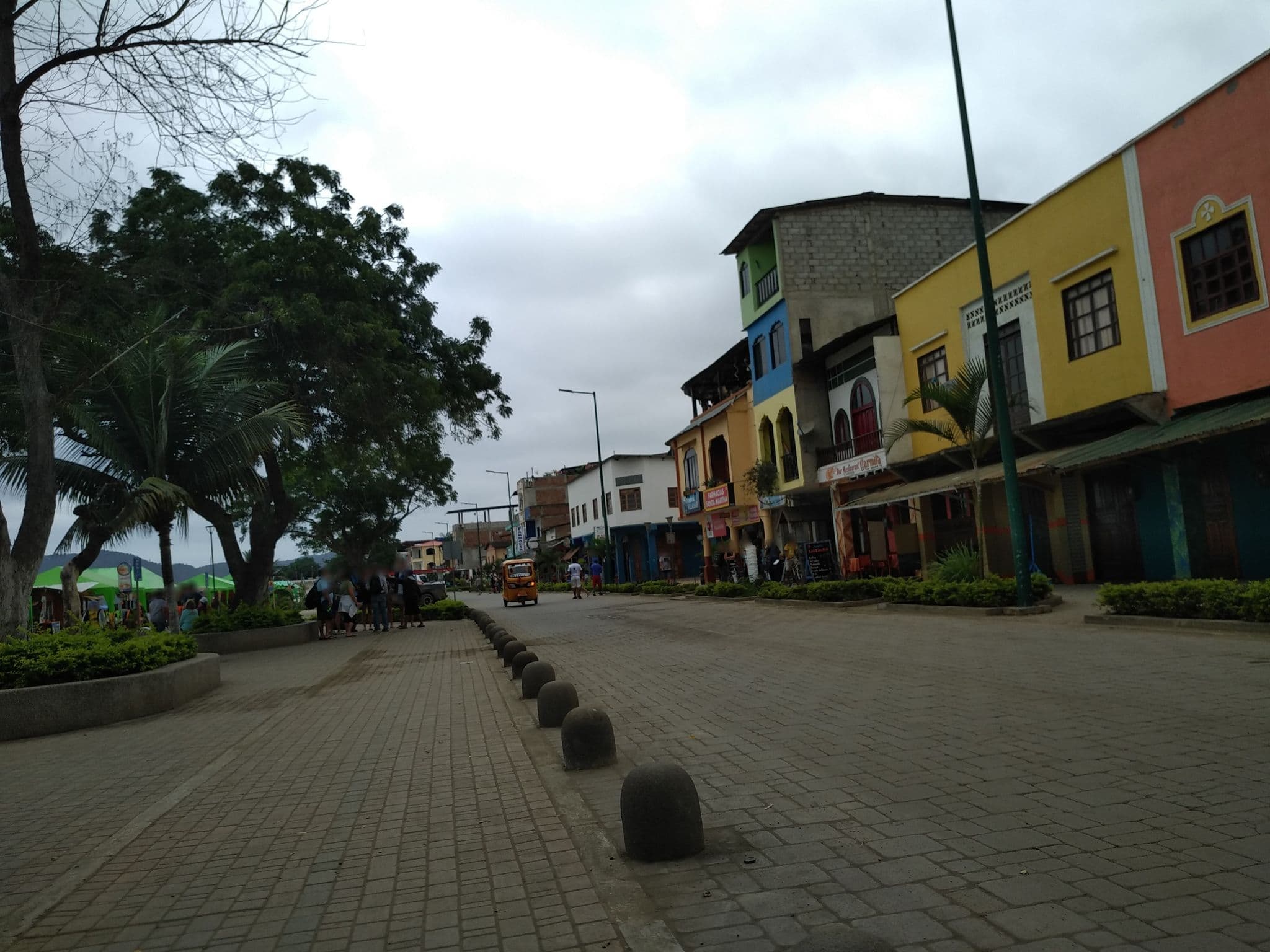 Street view near Los Islotes Beach Front Hostel, Jipijapa — © nomadmapper (CC BY-SA · Mapillary)