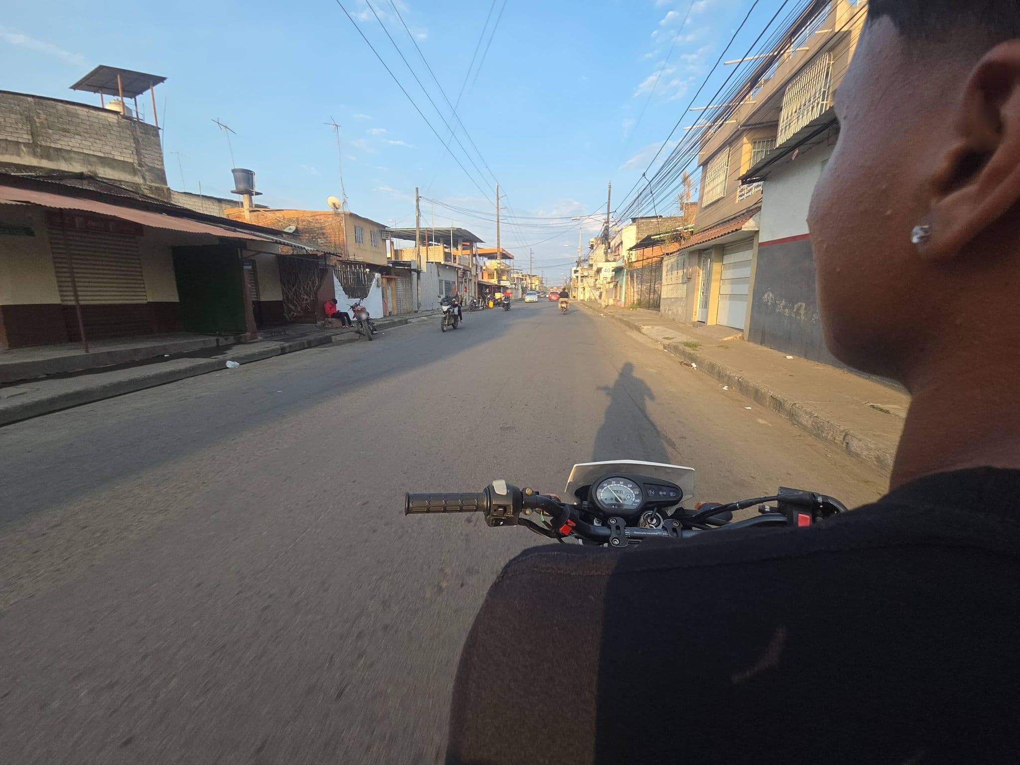 Street view near Hotel 24 horas, Milagro — © dmmg18 (CC BY-SA · Mapillary)