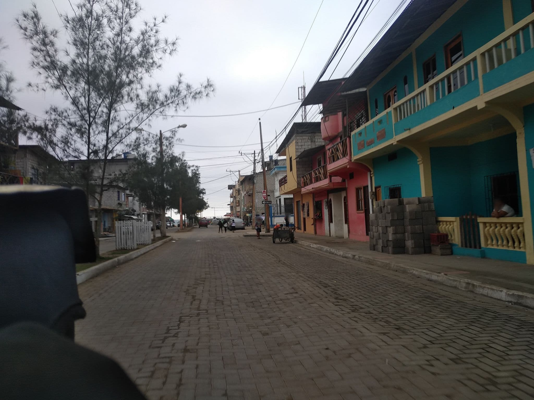 Street view near Hostal  Fantasia, Santa Elena — © nomadmapper (CC BY-SA · Mapillary)