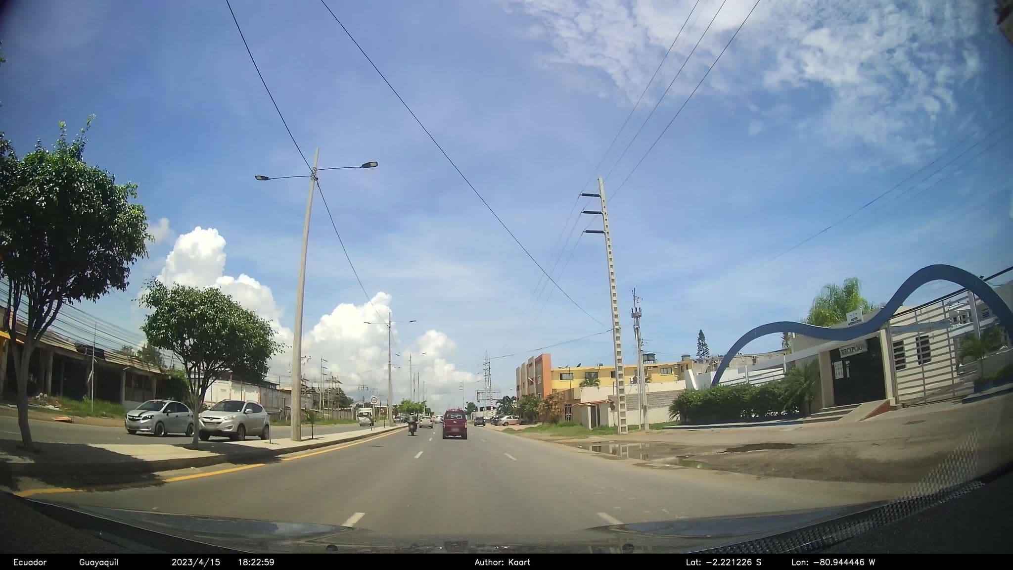Street view near Hotel Internacional, Salinas — © kaart_2 (CC BY-SA · Mapillary)