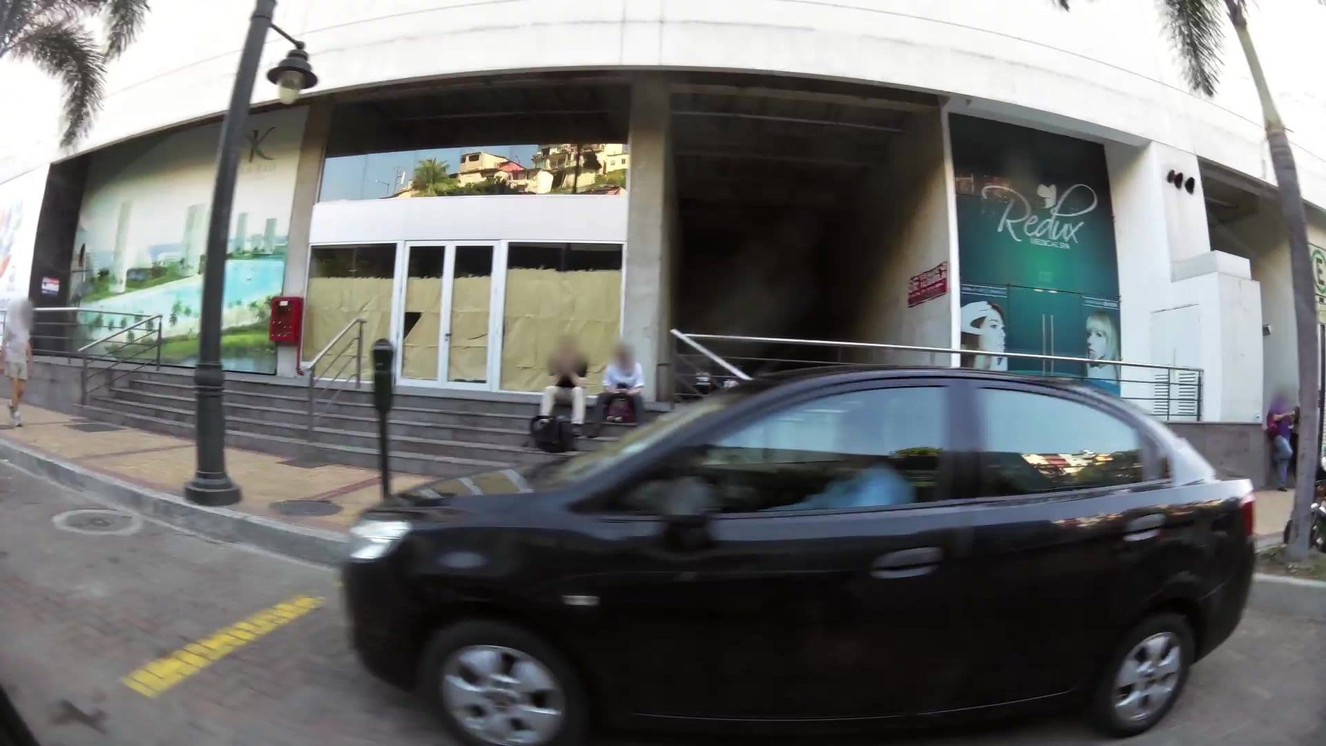 Street view near Salón Antonio Neumane, Guayaquil — © kaartcam (CC BY-SA · Mapillary)