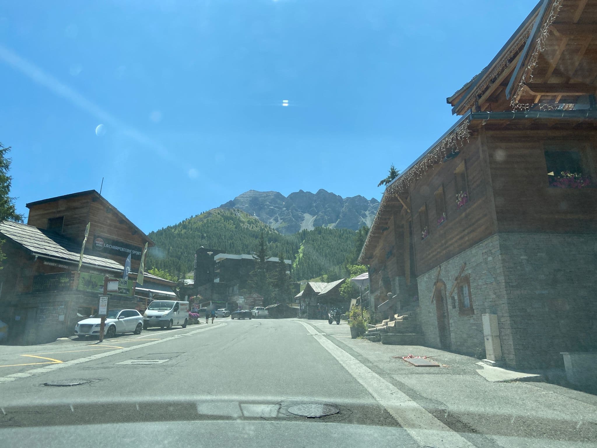 Street view near Les Escondus, Guillestre