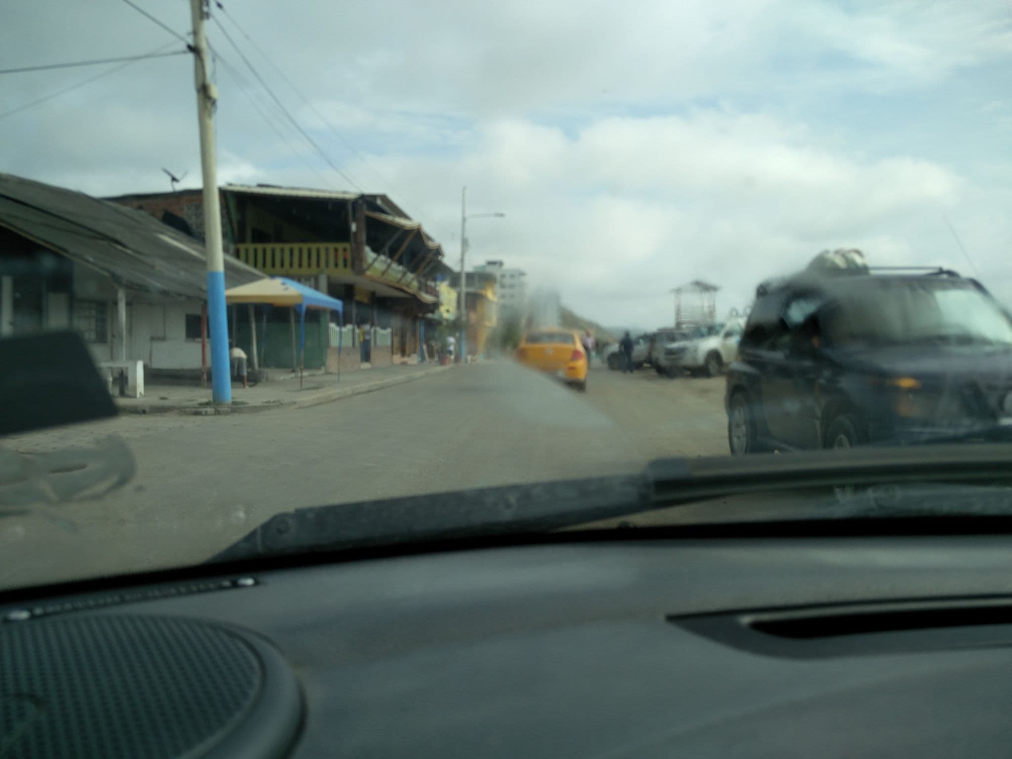 Street view near Hotel Hipocampo, Rocafuerte — © hulyom (CC BY-SA · Mapillary)