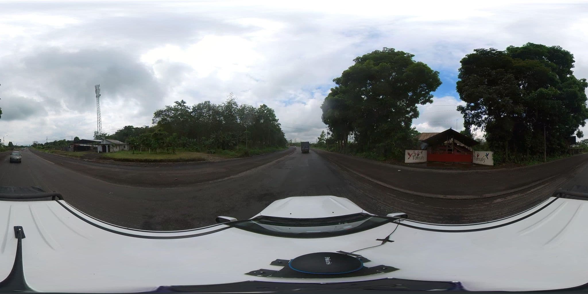 Street view near Hosteria Tumaly, Santo Domingo de los Colorados — © inti22 (CC BY-SA · Mapillary)