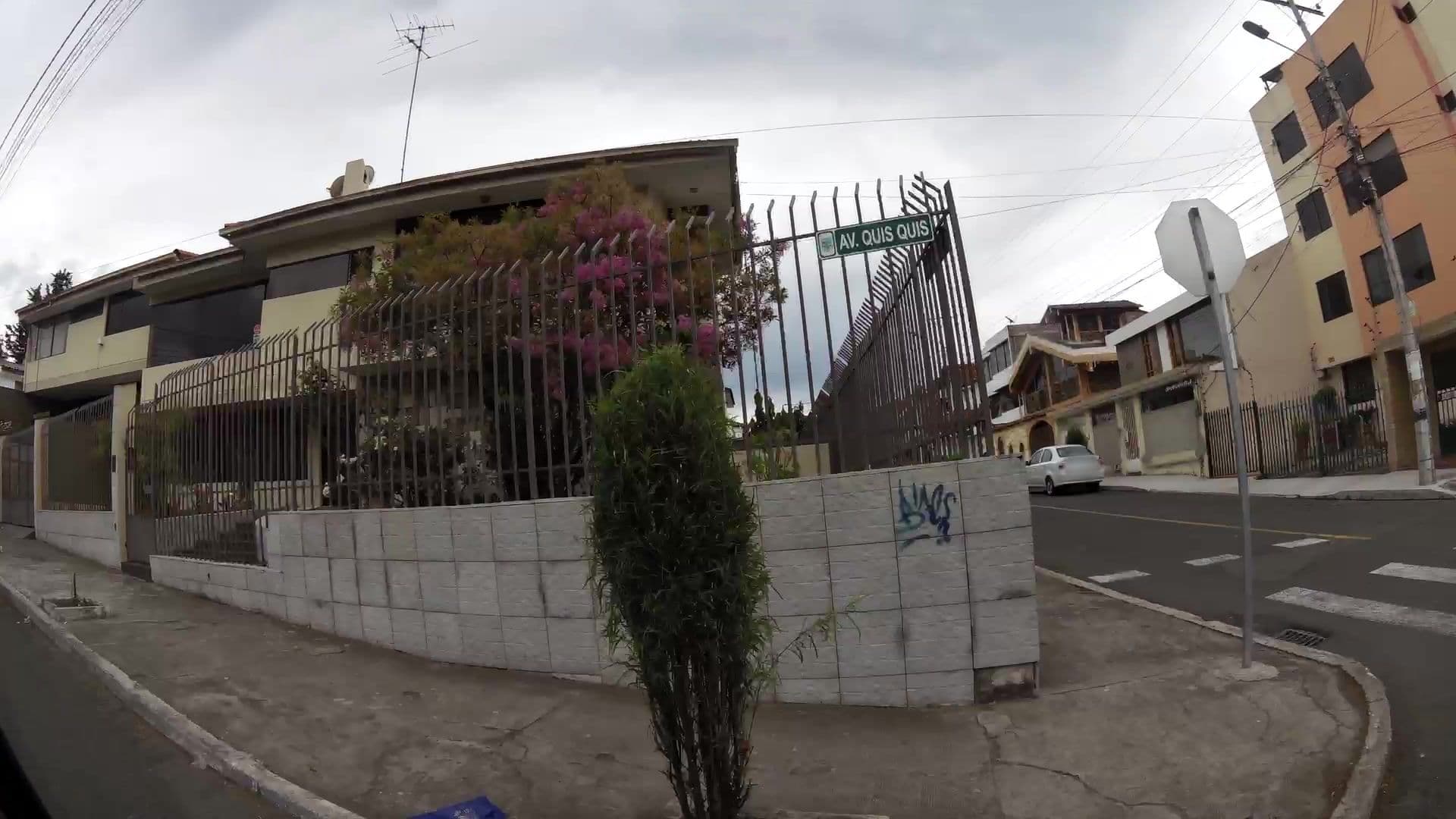 Street view near Hosteria Misi Huasi, Ambato — © kaartcam (CC BY-SA · Mapillary)