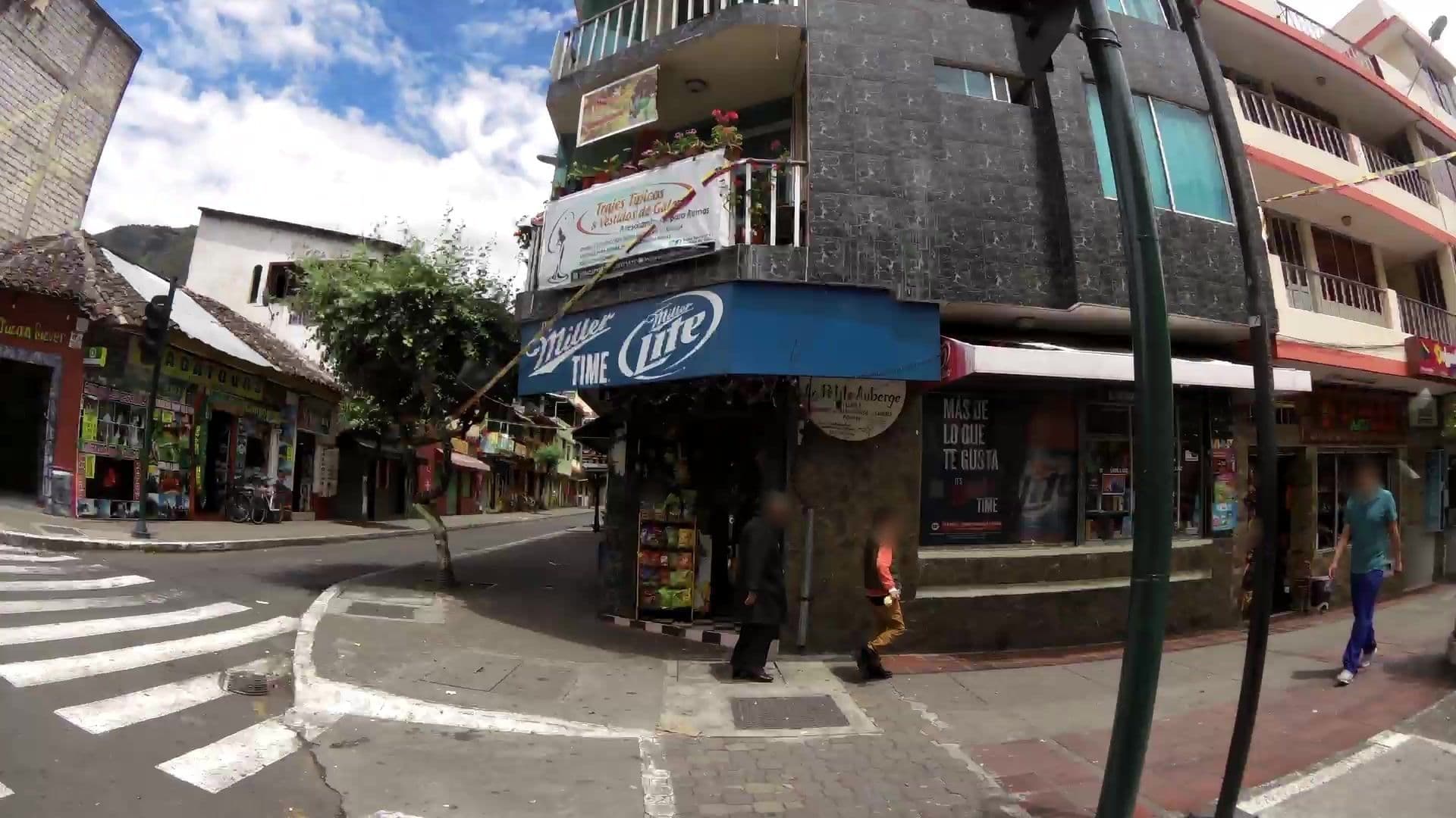 Street view near Hotel Duesseldorf, Baños — © kaartcam (CC BY-SA · Mapillary)