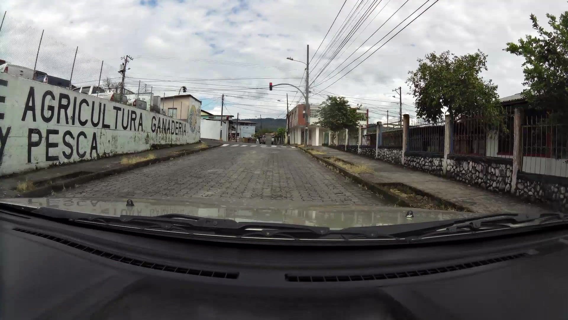 Street view near Hosteria Caña de Azucar, Puyo — © kaartcam (CC BY-SA · Mapillary)