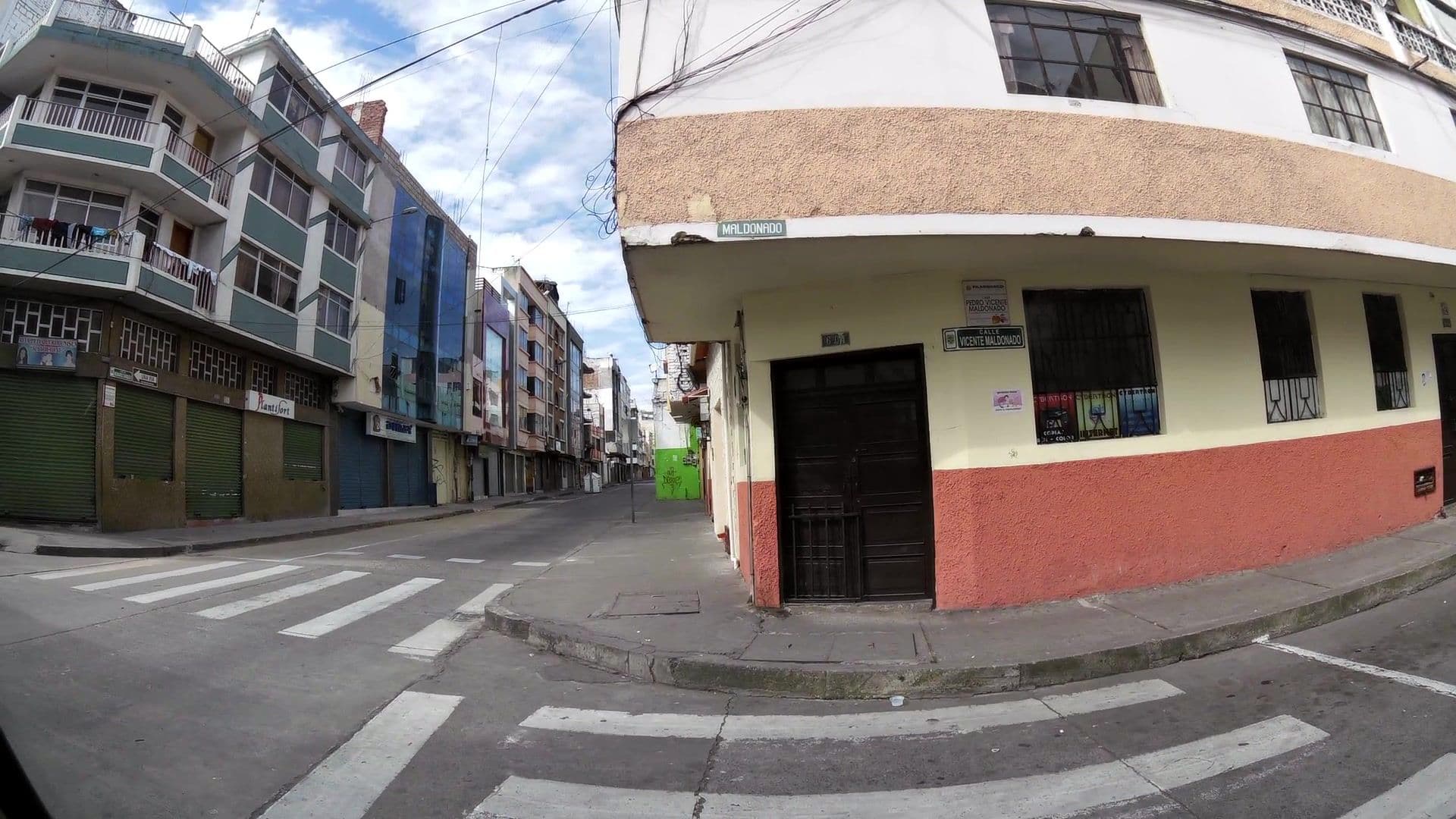 Street view near hotel madrid, Ambato — © kaartcam (CC BY-SA · Mapillary)