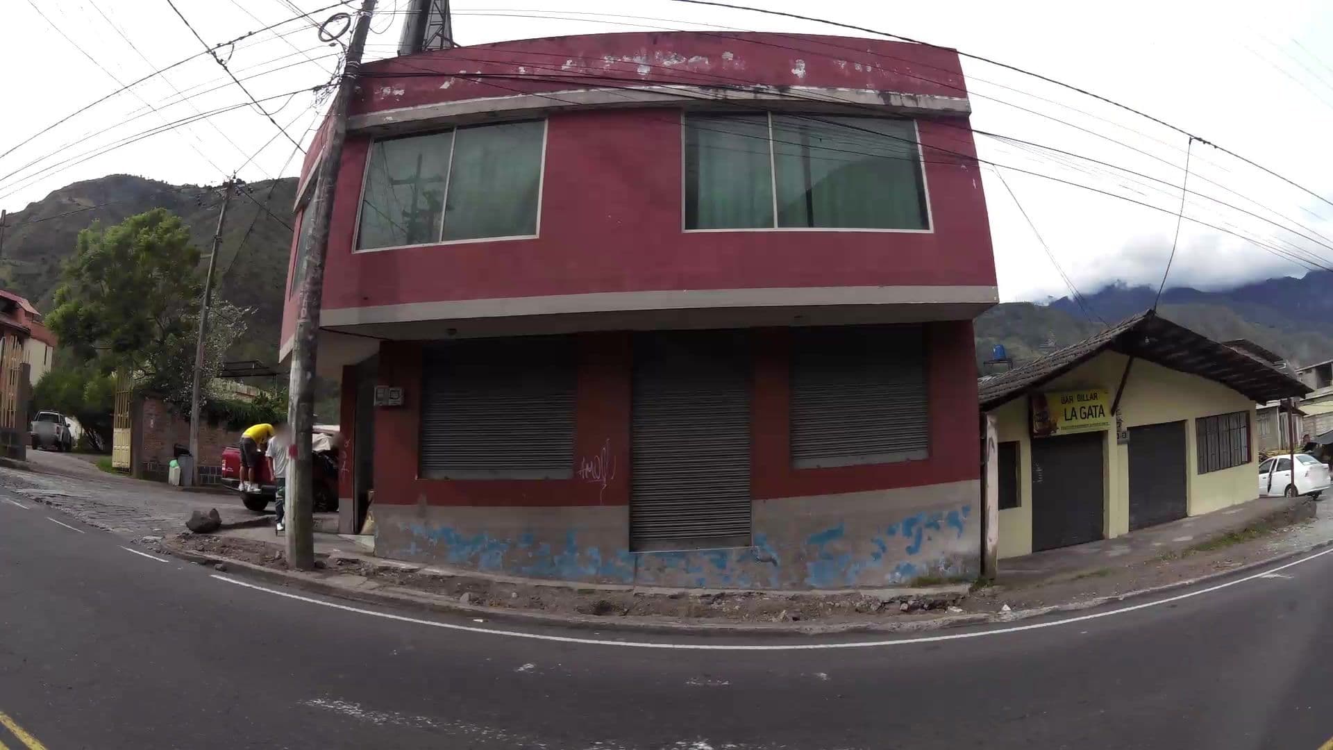 Street view near La Floresta Hotel, Baños — © kaartcam (CC BY-SA · Mapillary)