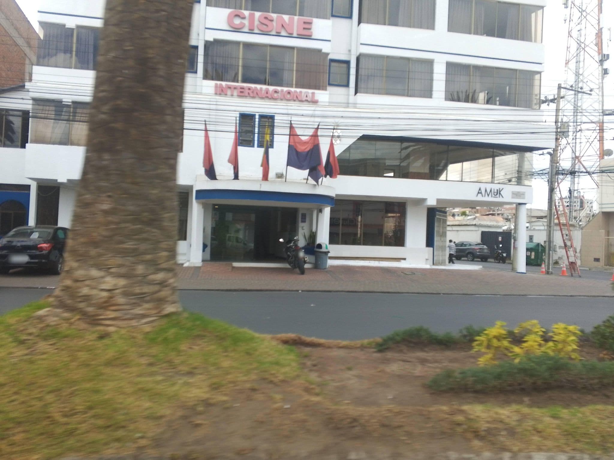 Street view near Hotel Bella Casona, Riobamba — © azualvear (CC BY-SA · Mapillary)
