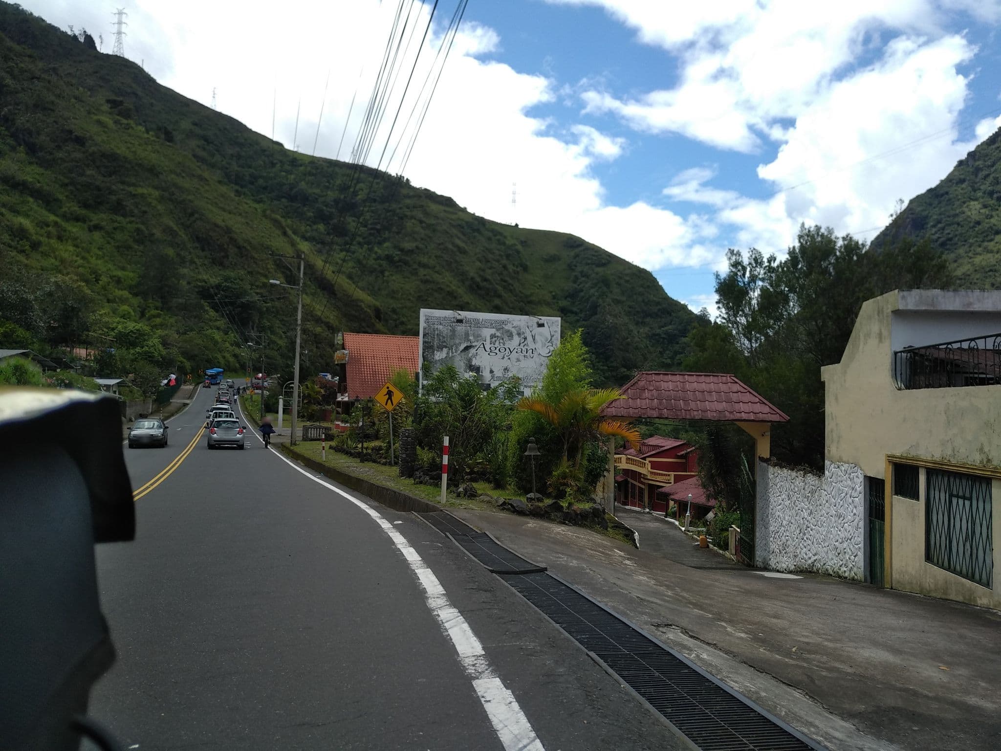 Street view near Agoyan Hosteria Spa, Baños — © nomadmapper (CC BY-SA · Mapillary)
