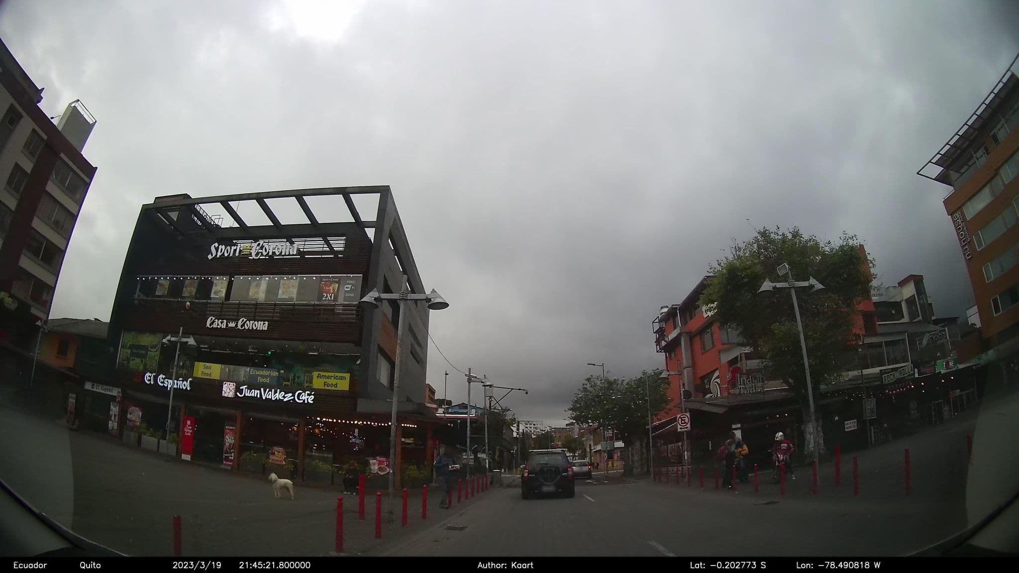 Street view near Room 410 Nu House, Quito — © kaart_2 (CC BY-SA · Mapillary)