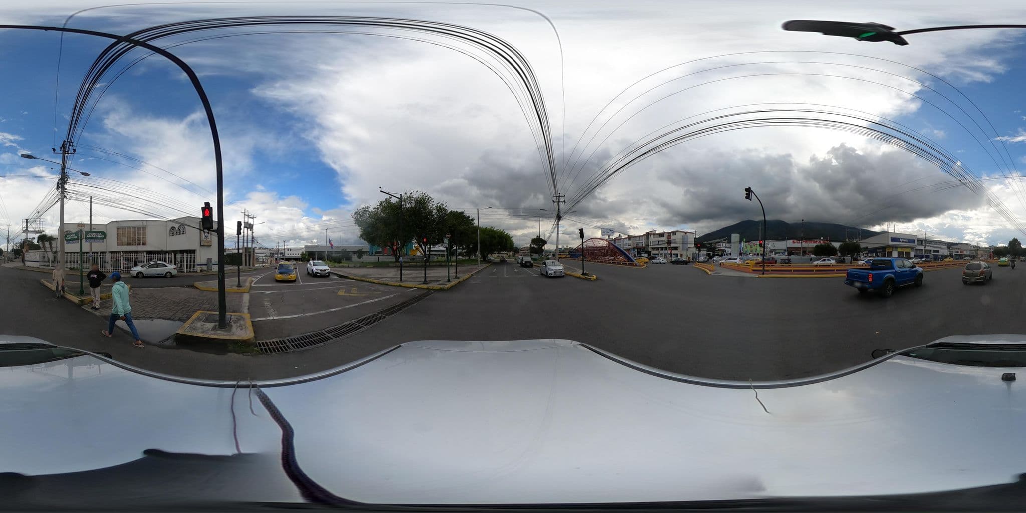 Street view near Rivera, Quito — © kaart_2 (CC BY-SA · Mapillary)