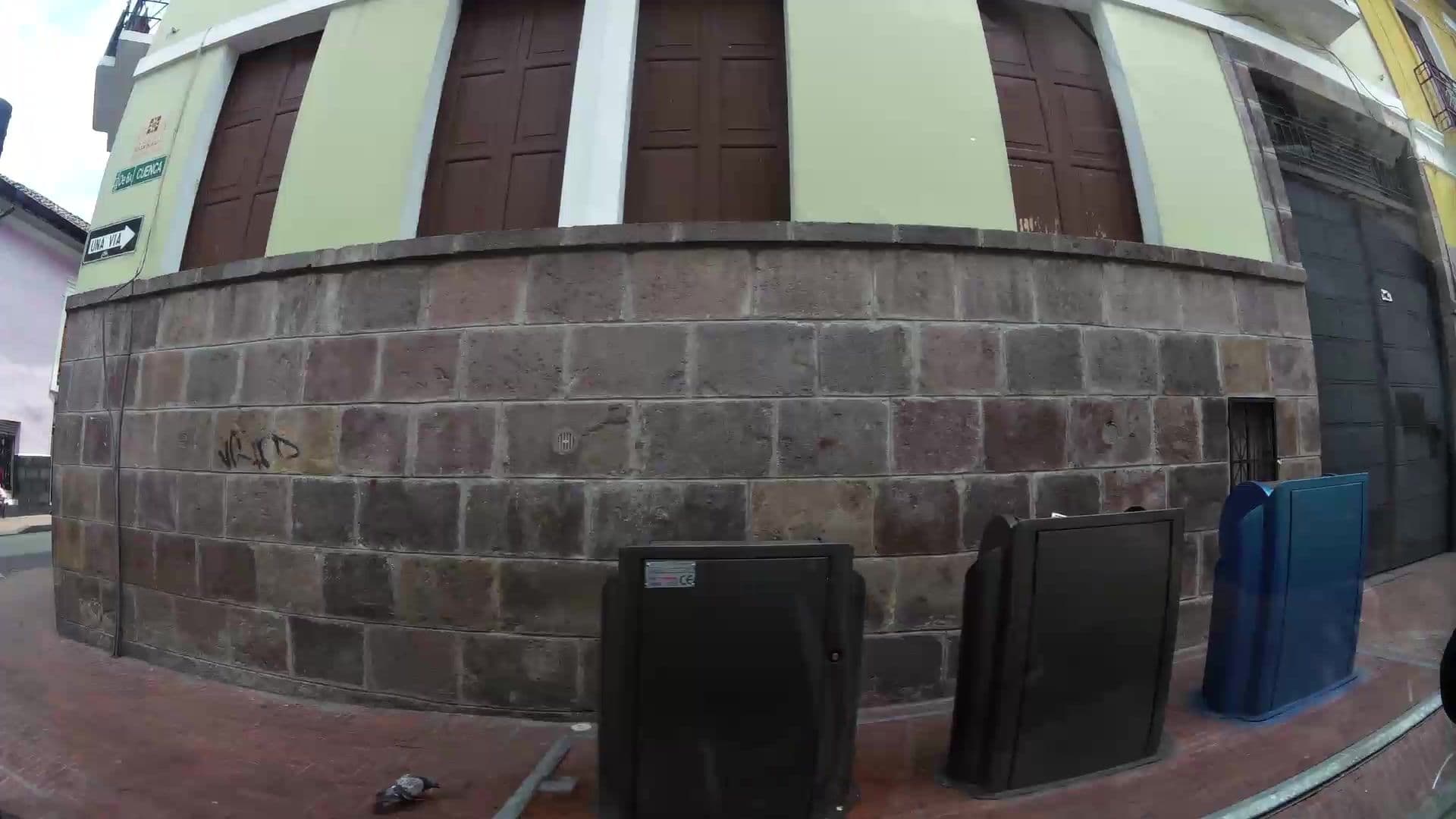Street view near Hostal Casa Sisa, Quito — © kaartcam (CC BY-SA · Mapillary)