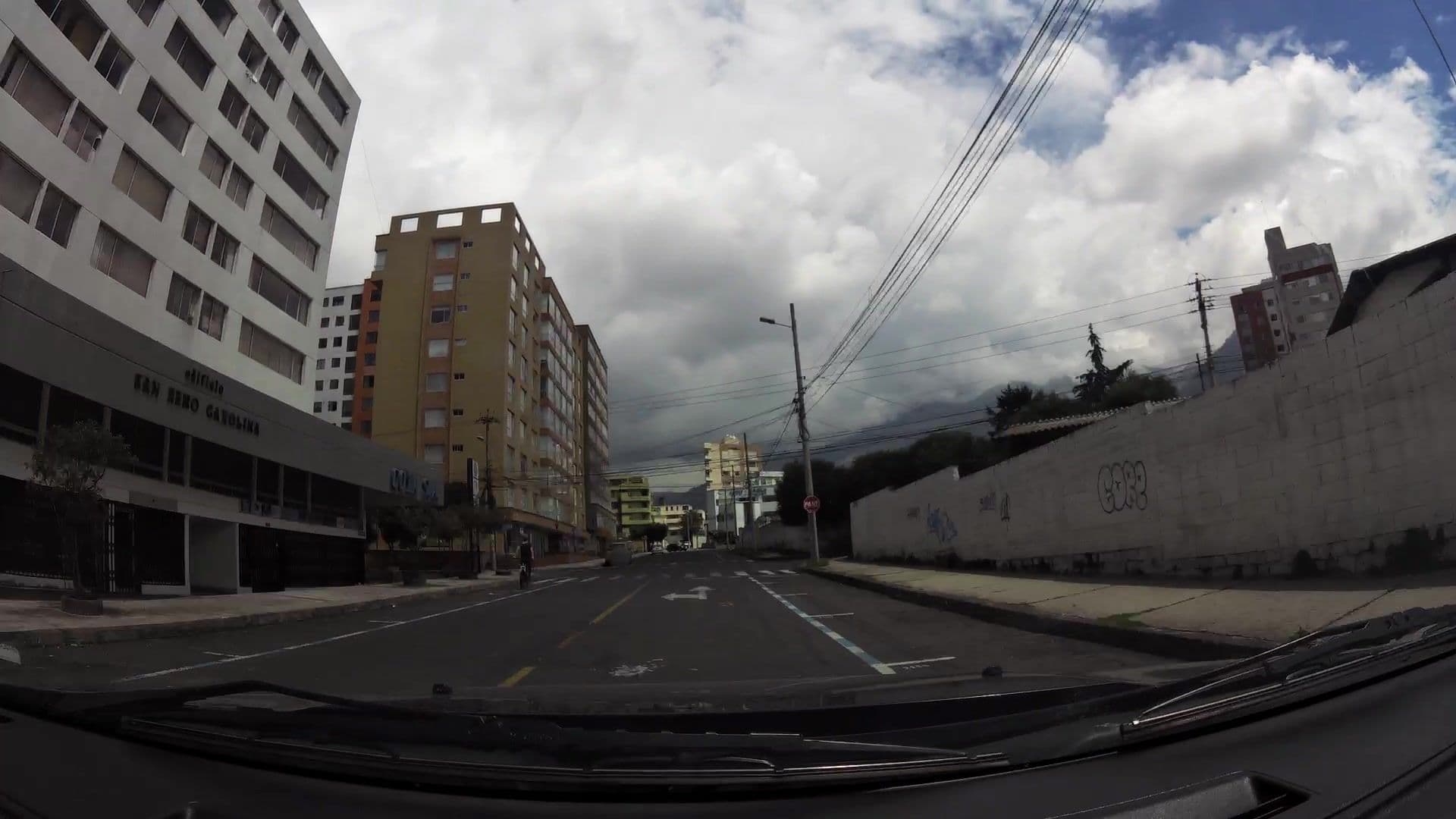 Street view near Hotel best western, Quito — © kaartcam (CC BY-SA · Mapillary)