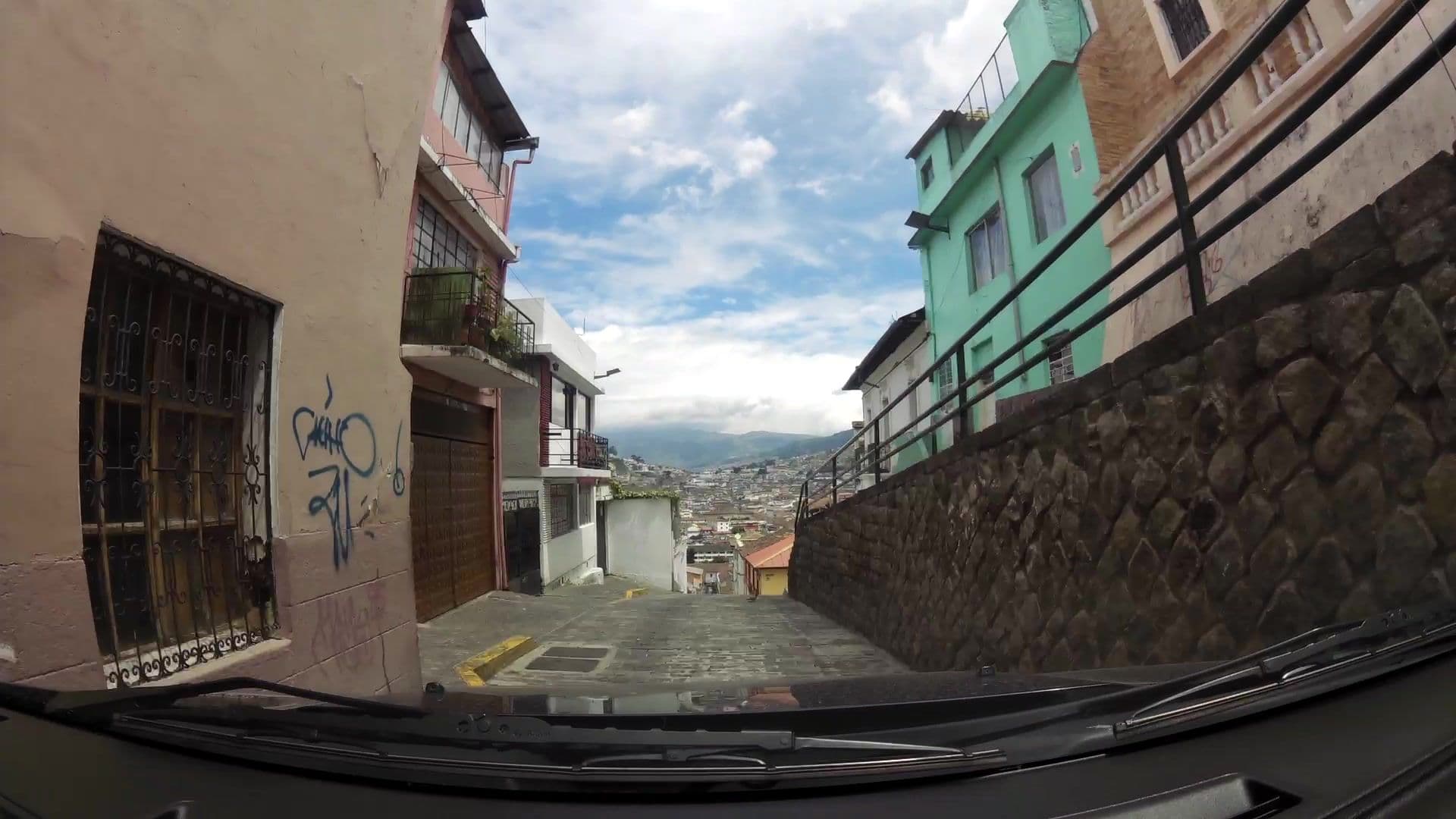 Street view near Hotel Vista del Angel, Quito — © kaartcam (CC BY-SA · Mapillary)