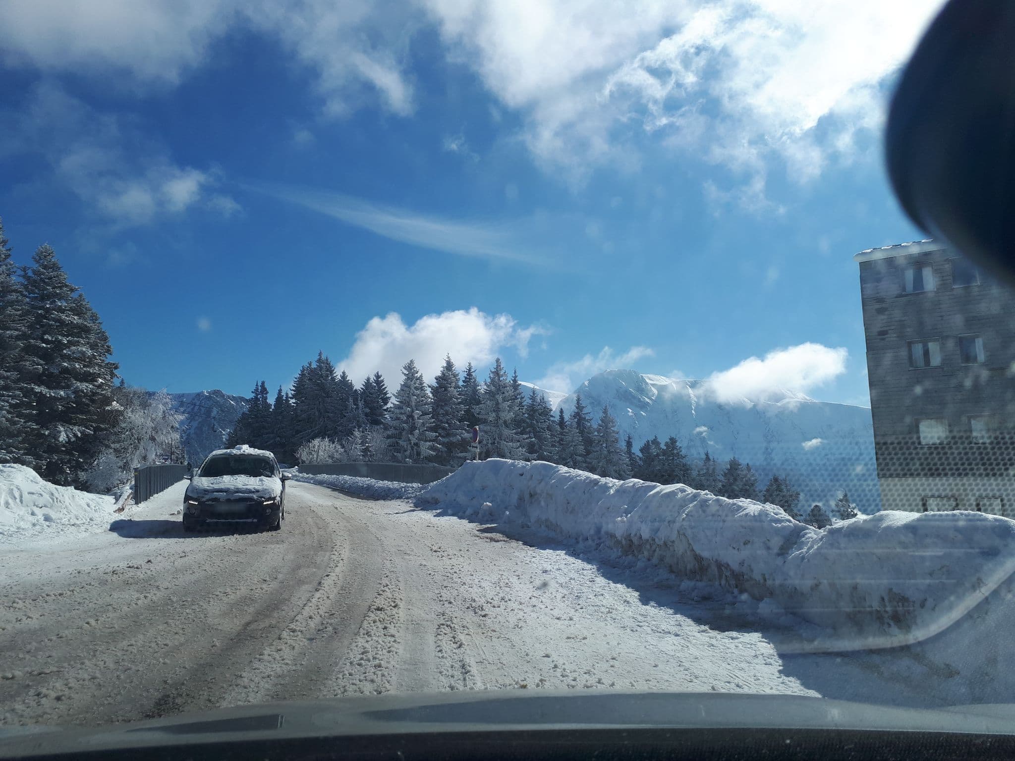 Street view near L'Écrin des Neiges Bât B, Vaulnaveys-le-Bas — © quicky (CC BY-SA · Mapillary)