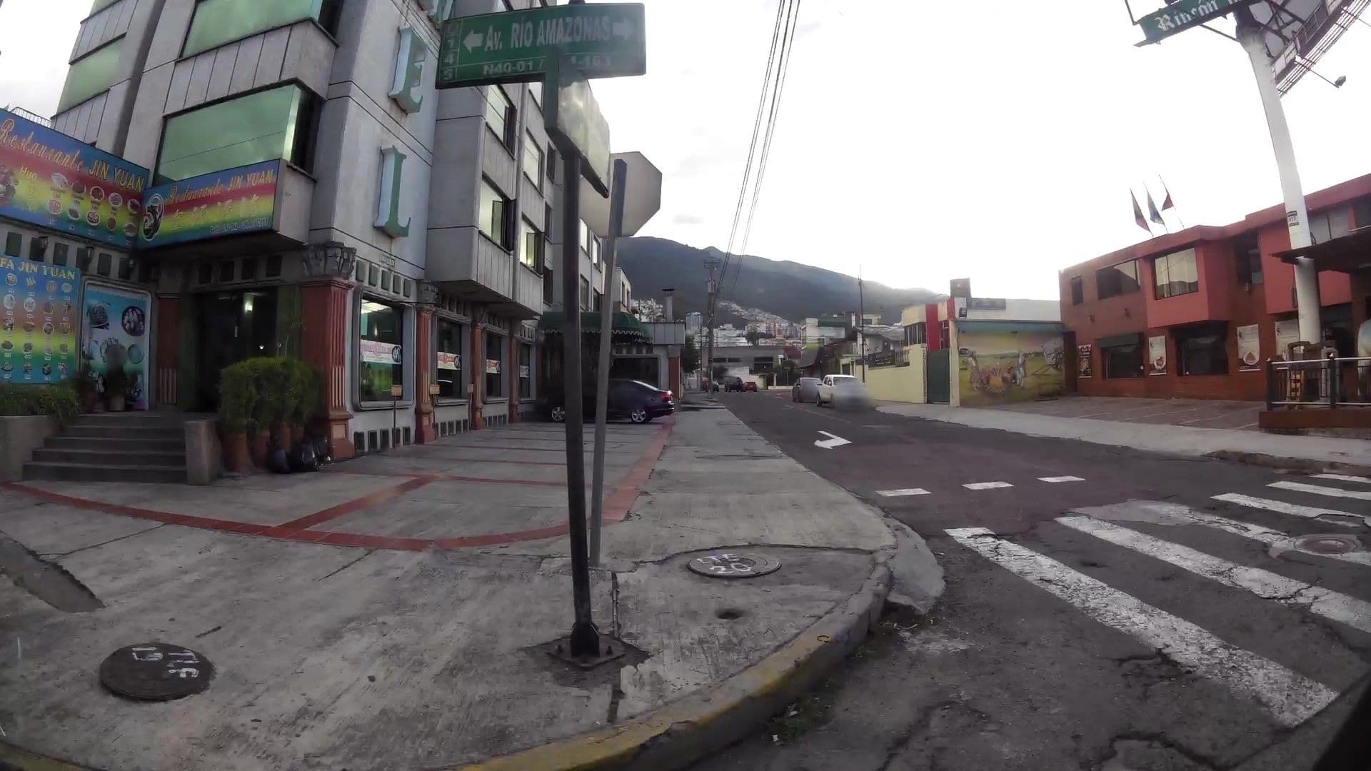 Street view near Hotel Baltra, Quito — © kaartcam (CC BY-SA · Mapillary)