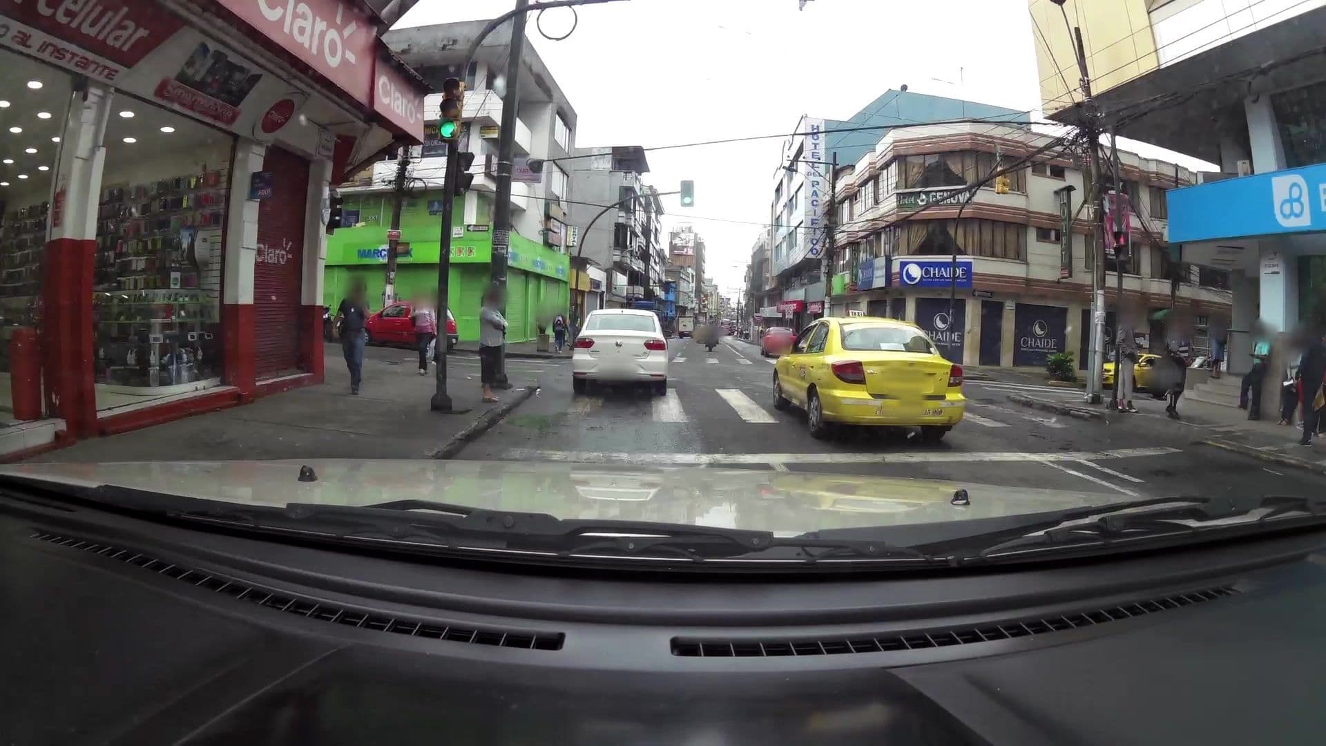 Street view near Hotel Pacifico, Santo Domingo de los Colorados — © kaartcam (CC BY-SA · Mapillary)